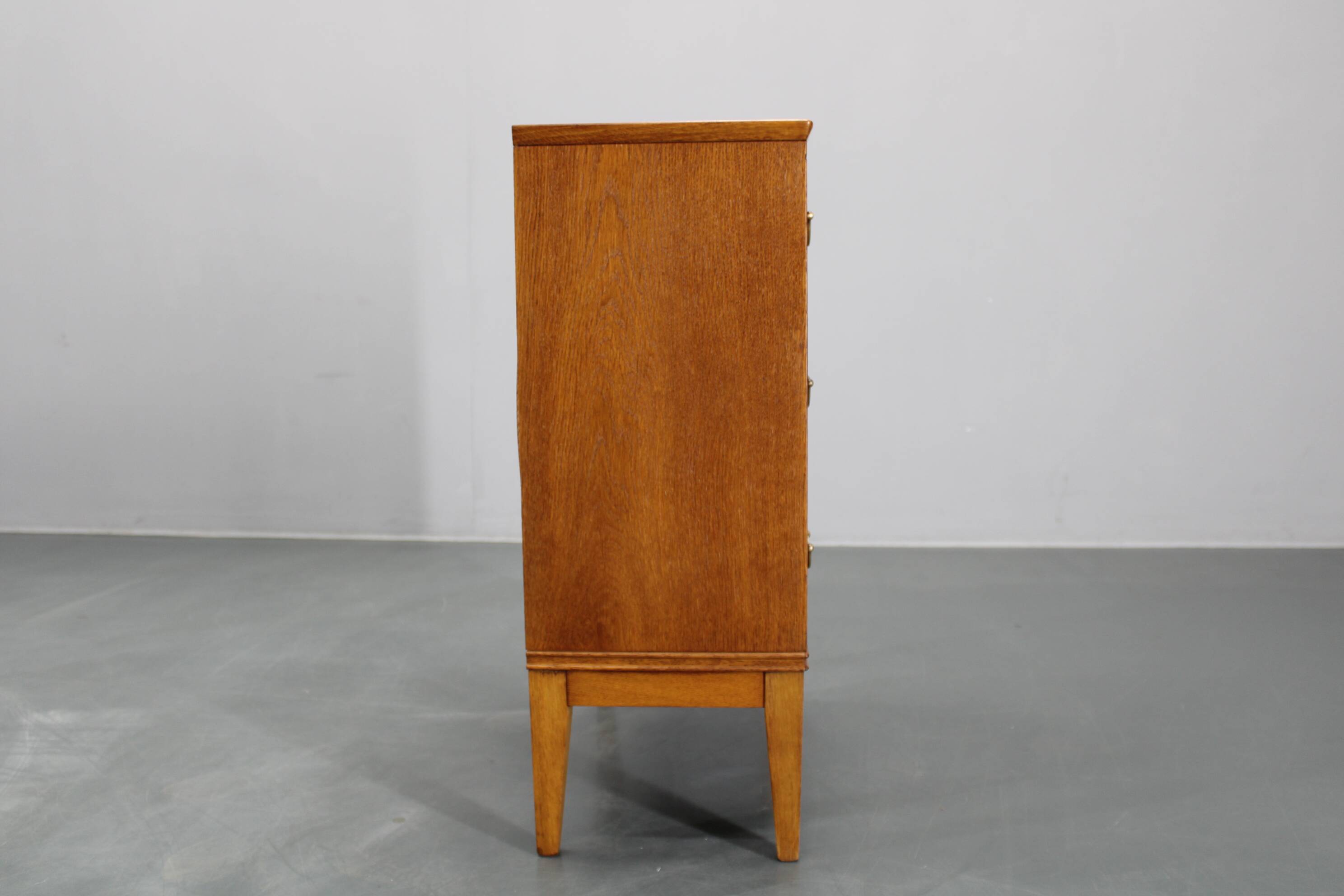 Commode danoise en chêne des années 1950