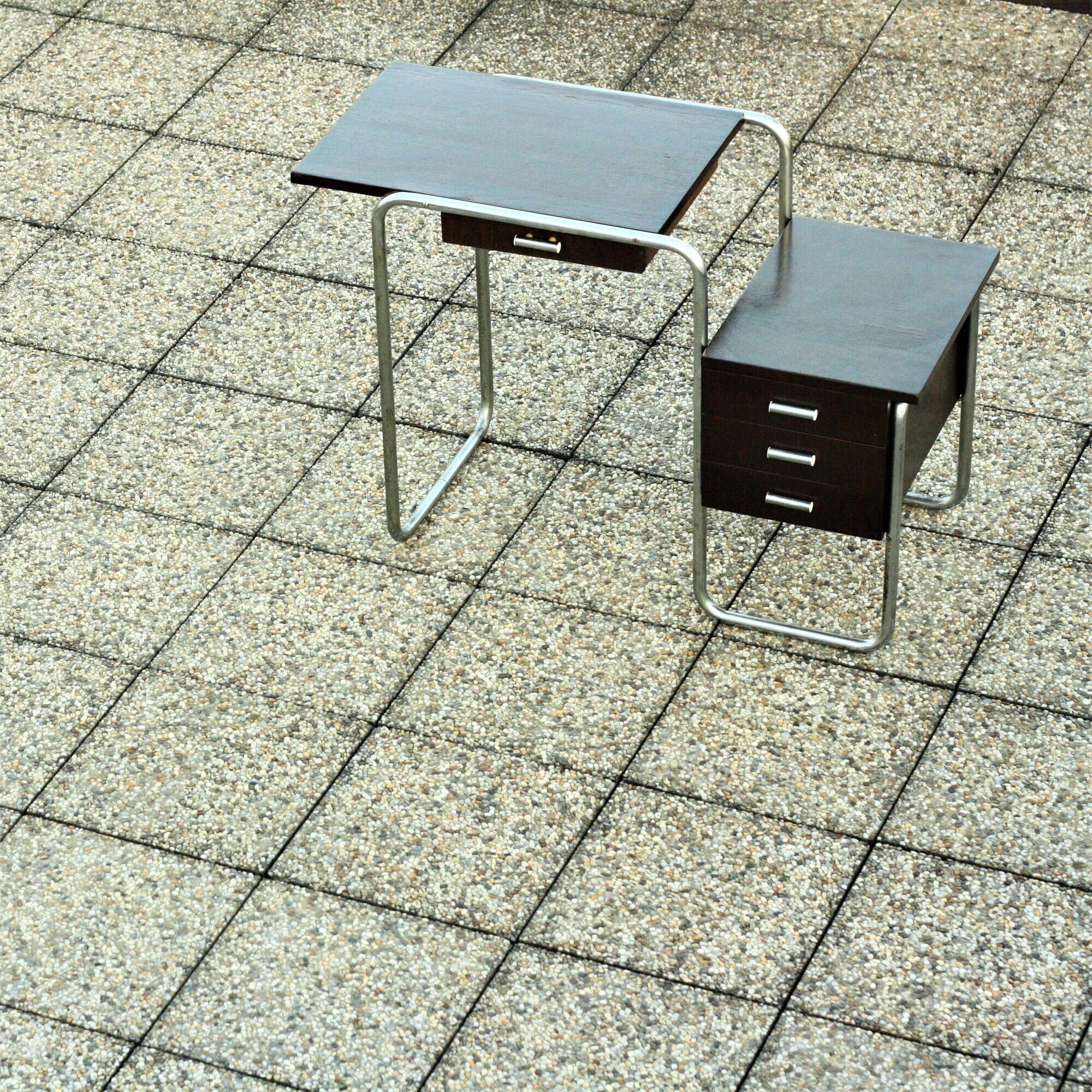 Bureau pour femme fonctionnaliste/Bauhaus