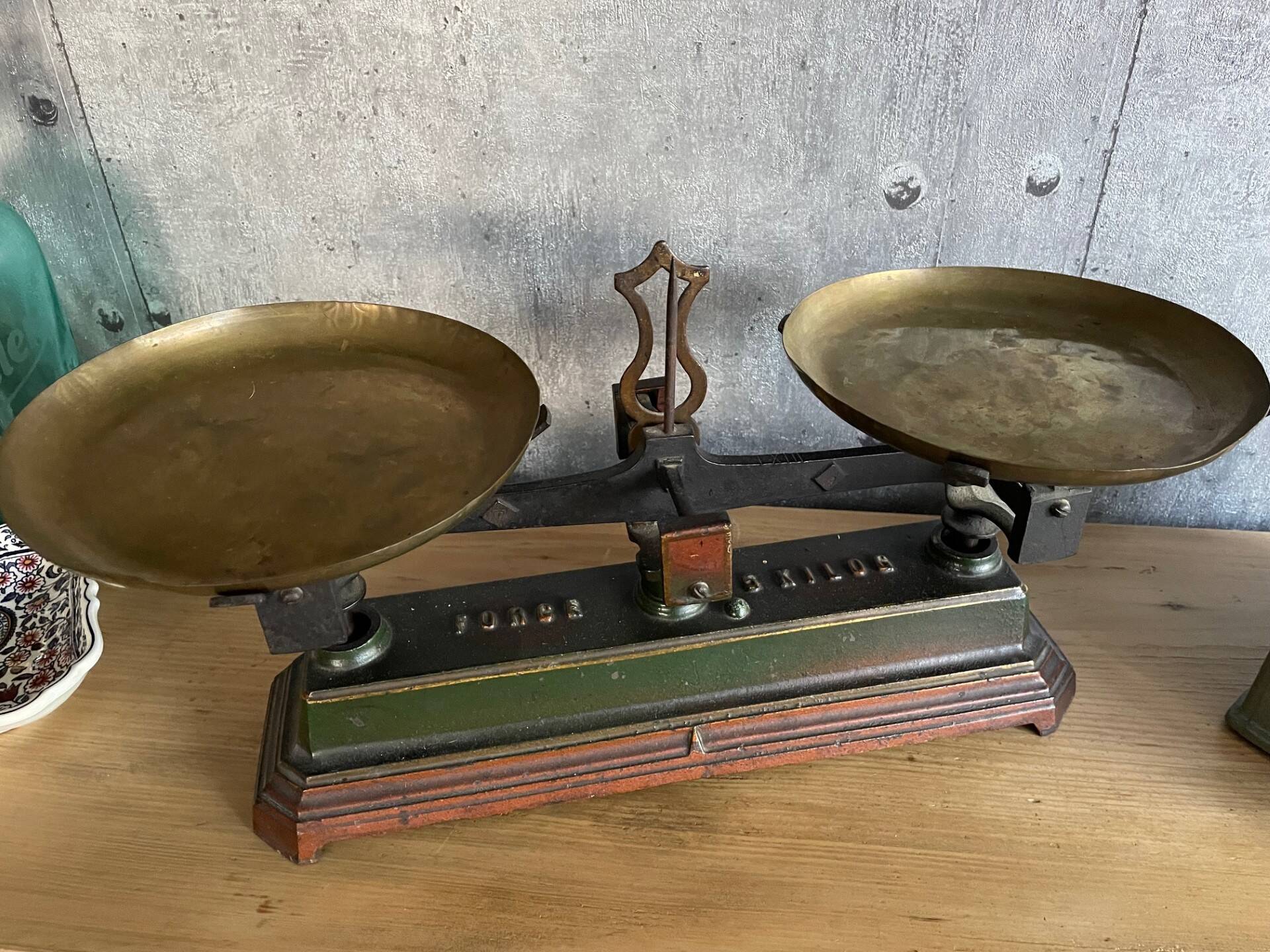 Balance à plateaux vintage