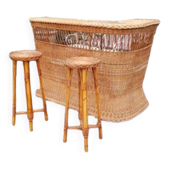 Rattan bar and its two stools