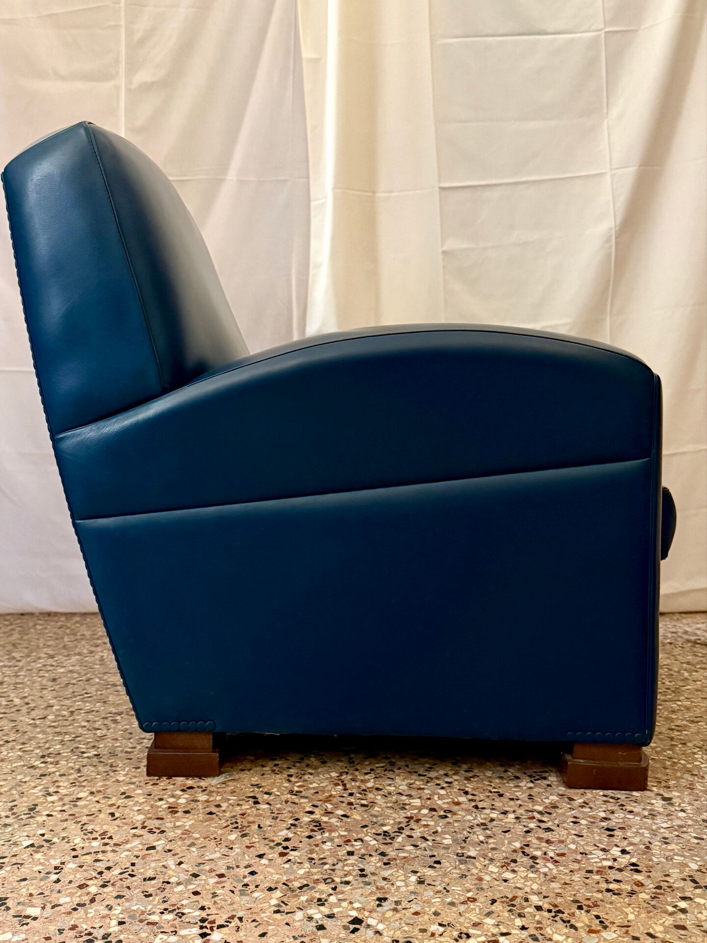 Tabarin Armchair in Leather by Poltrona Frau