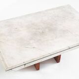 Table basse ou table d'appoint vintage. Marbre. France, années 60.