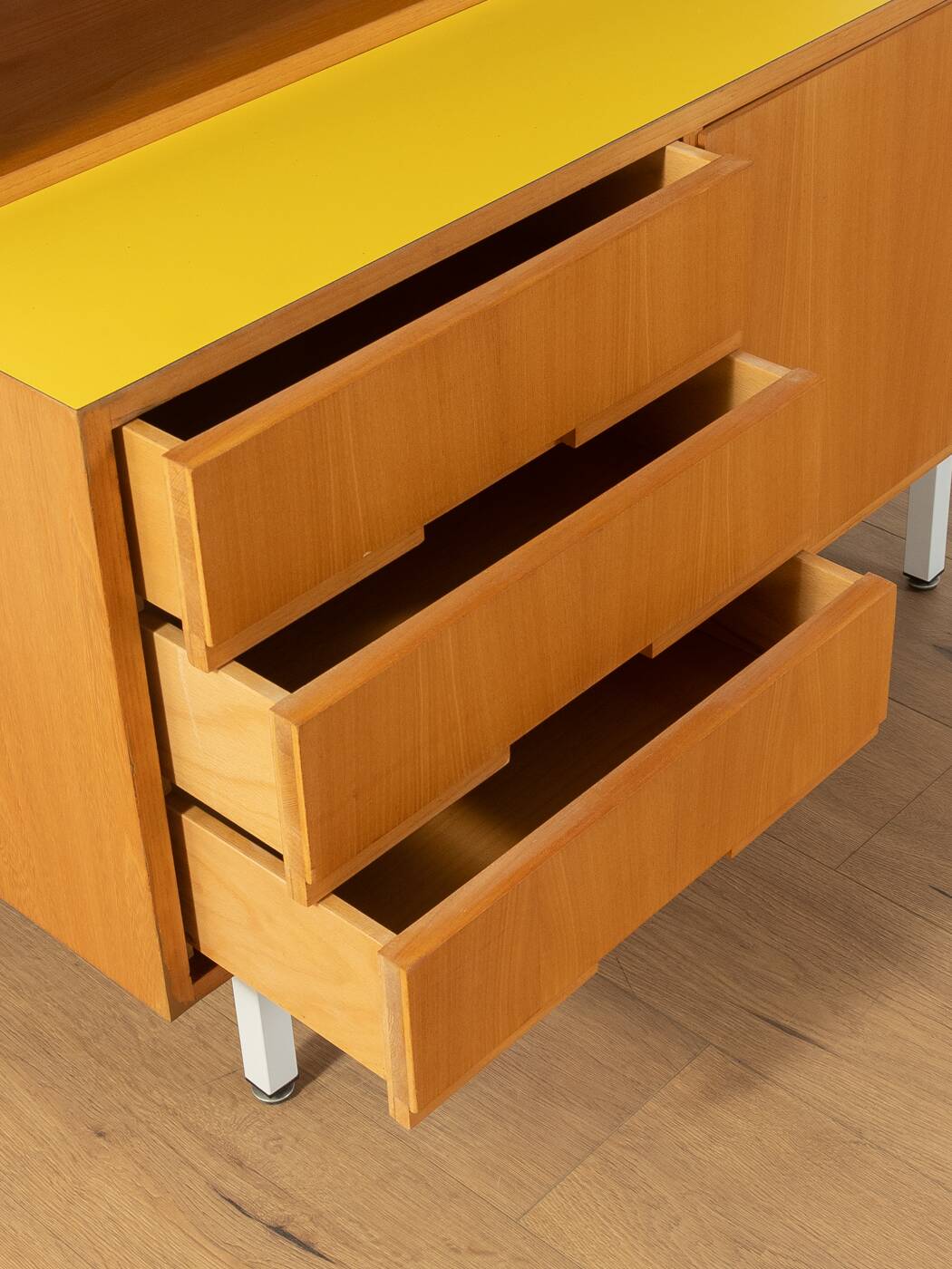Commode des années 60