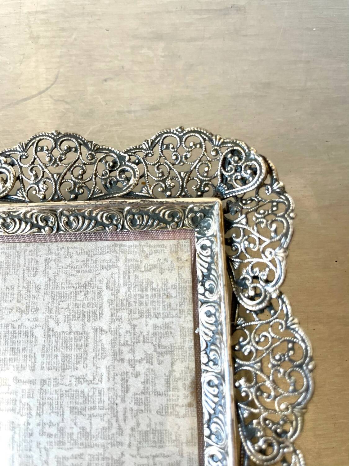 Vintage Metal frame silver plated Frame 16 cm x 13 cm CONVEX glass