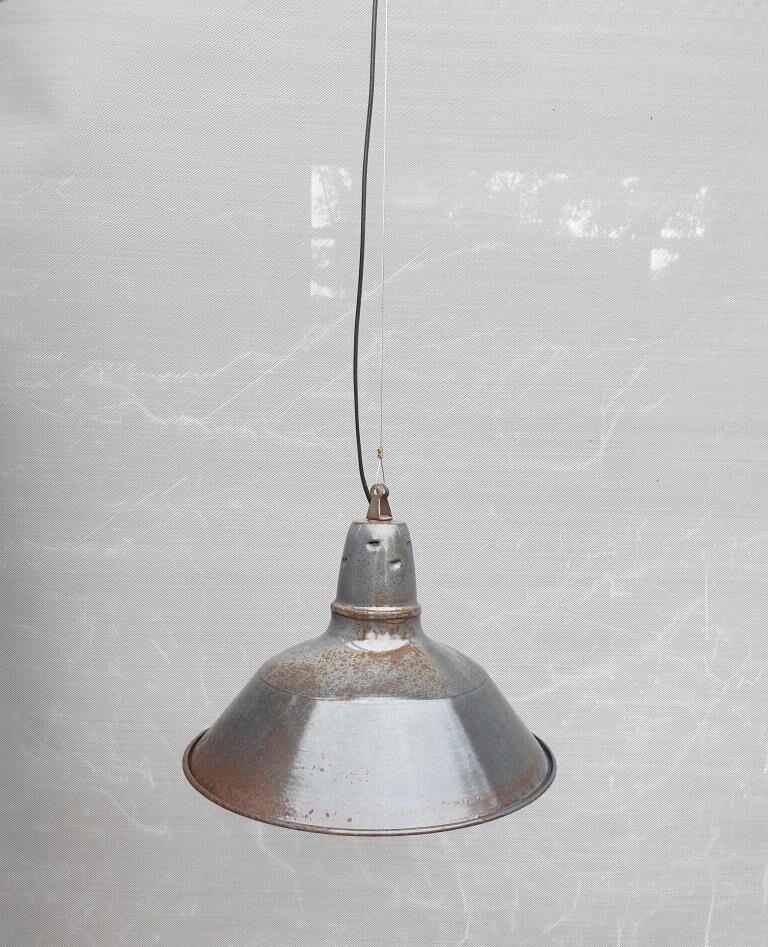 Suspension industrielle émail gris d40