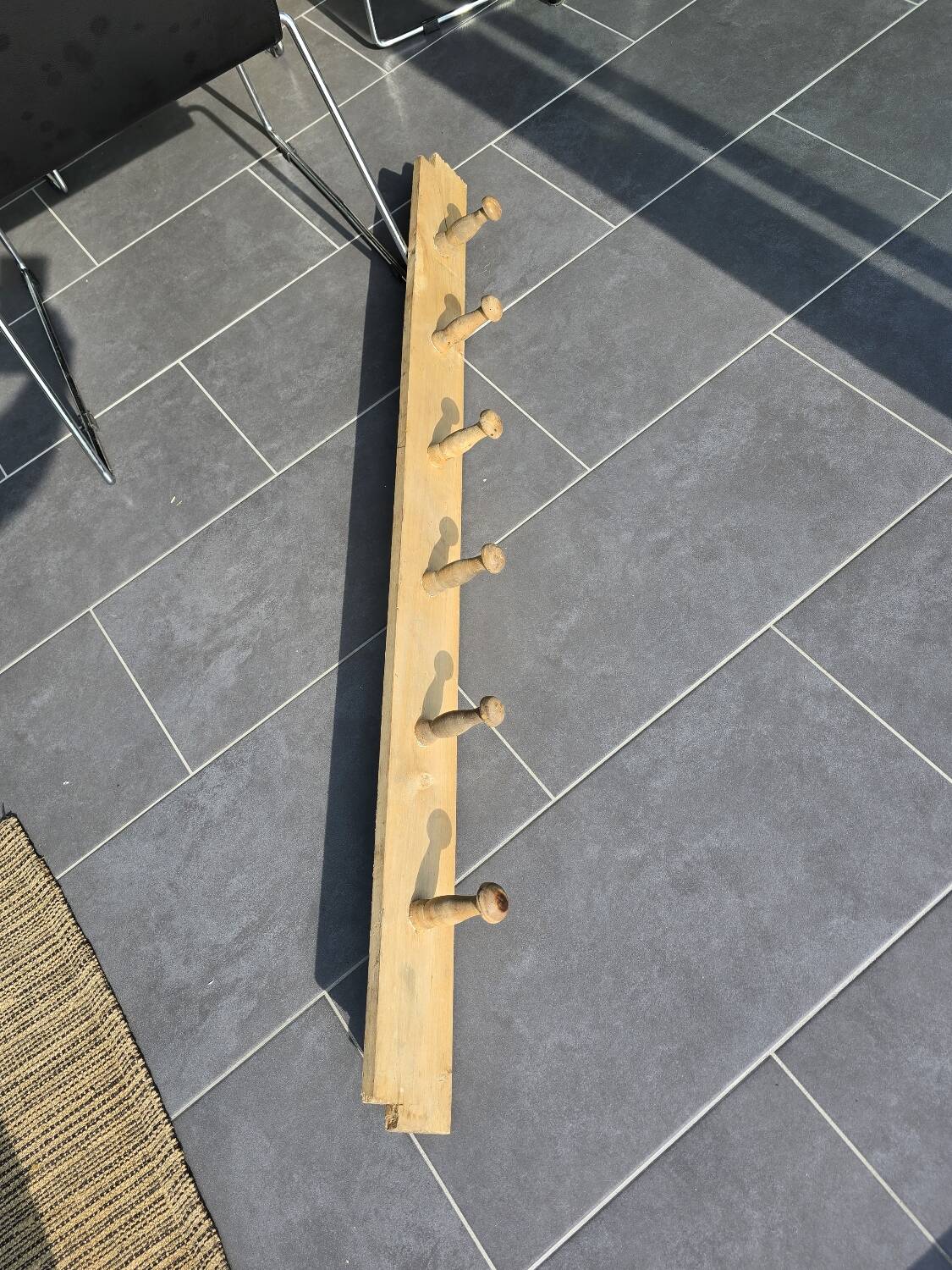 Antique wooden coat rack with 6 hooks