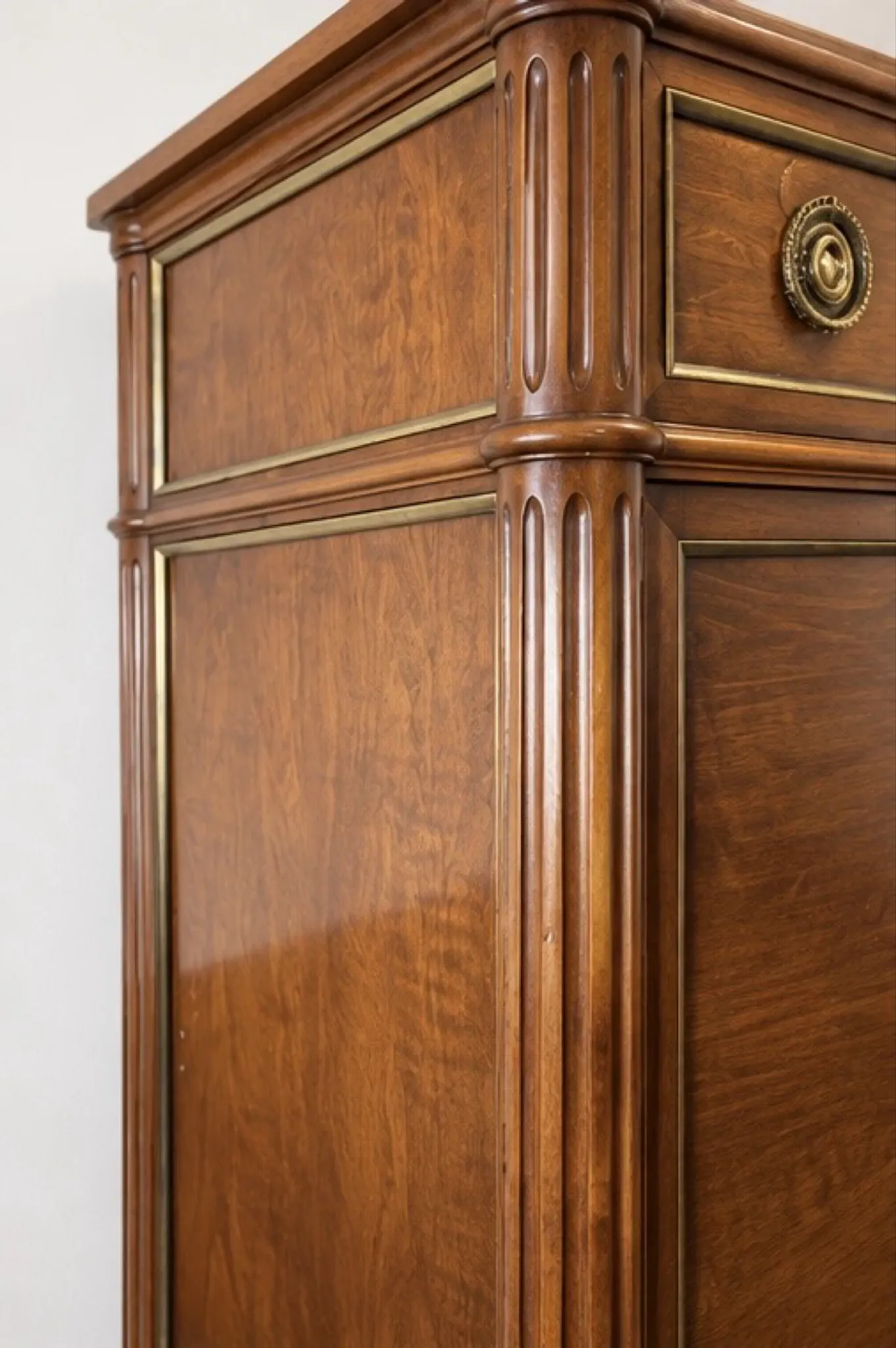 Secretary with drop-leaf in Louis XVI style – Wood, gilded brass and columns
