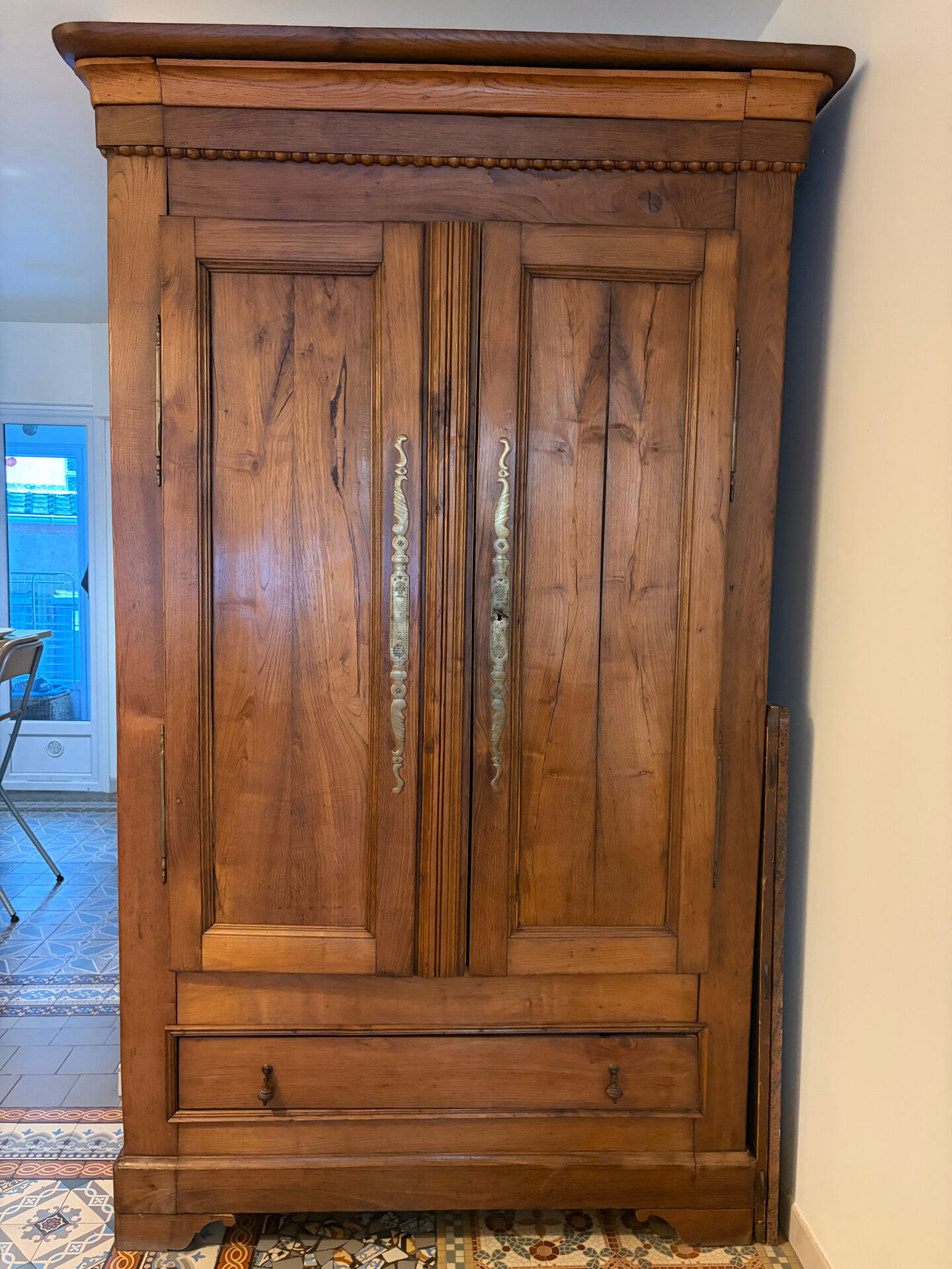 Tall wardrobe Brittany
