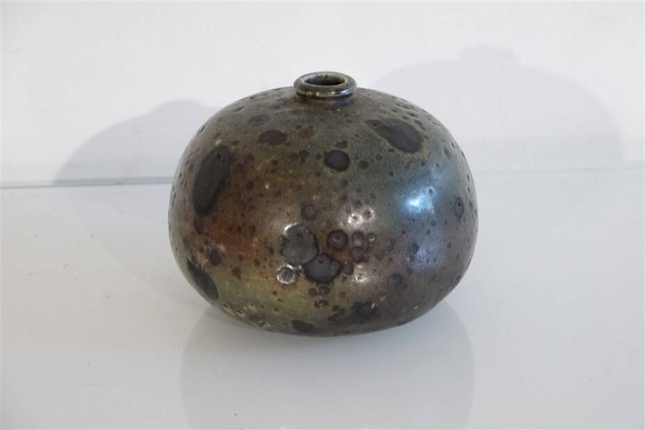 Vase boule en grés de Michel Lodereau