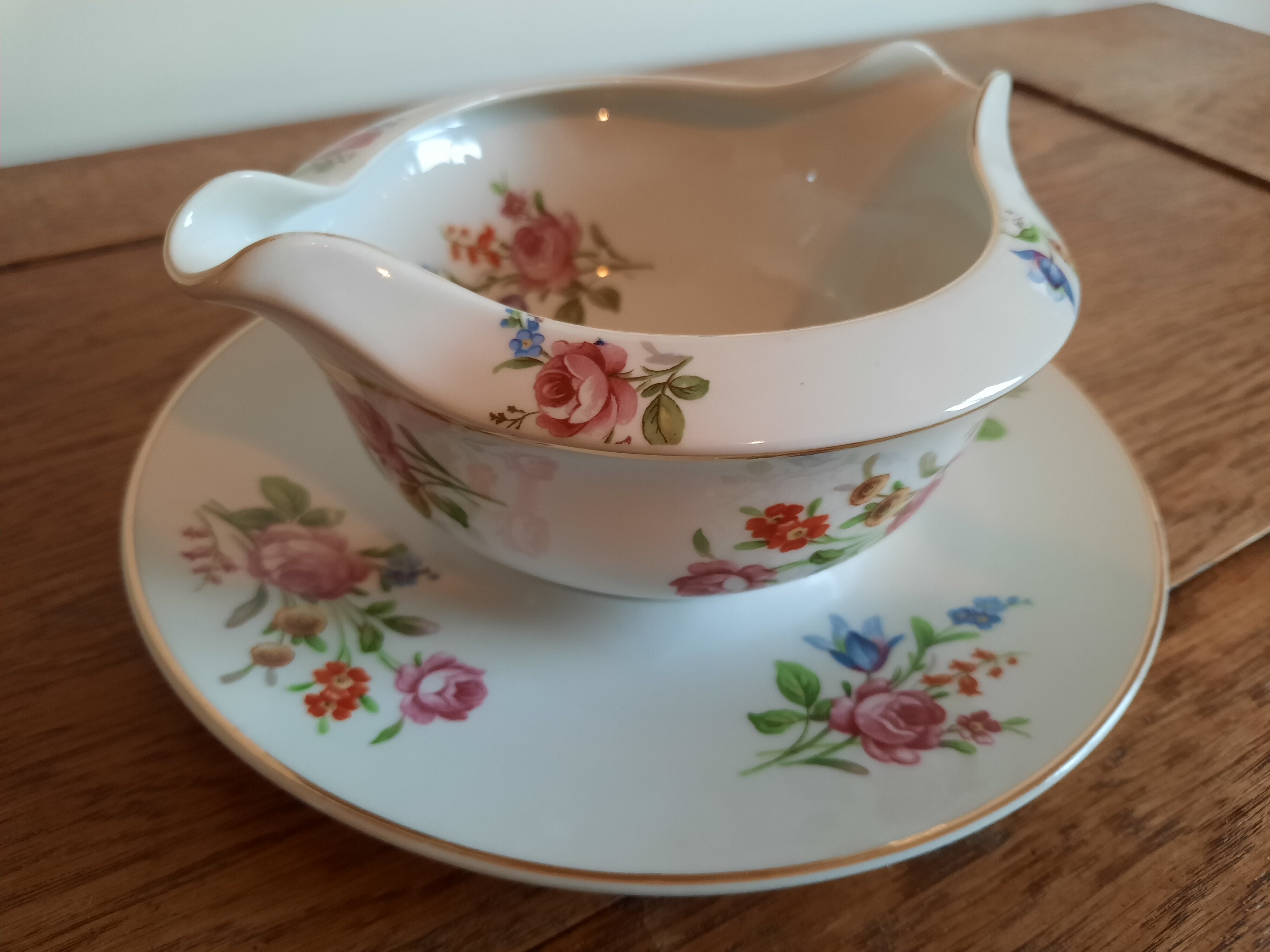 Saucière porcelaine de Limoges maison Raynaud
