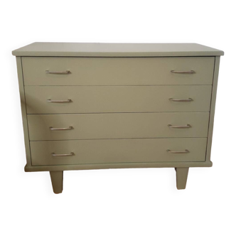 Vintage chest of drawers