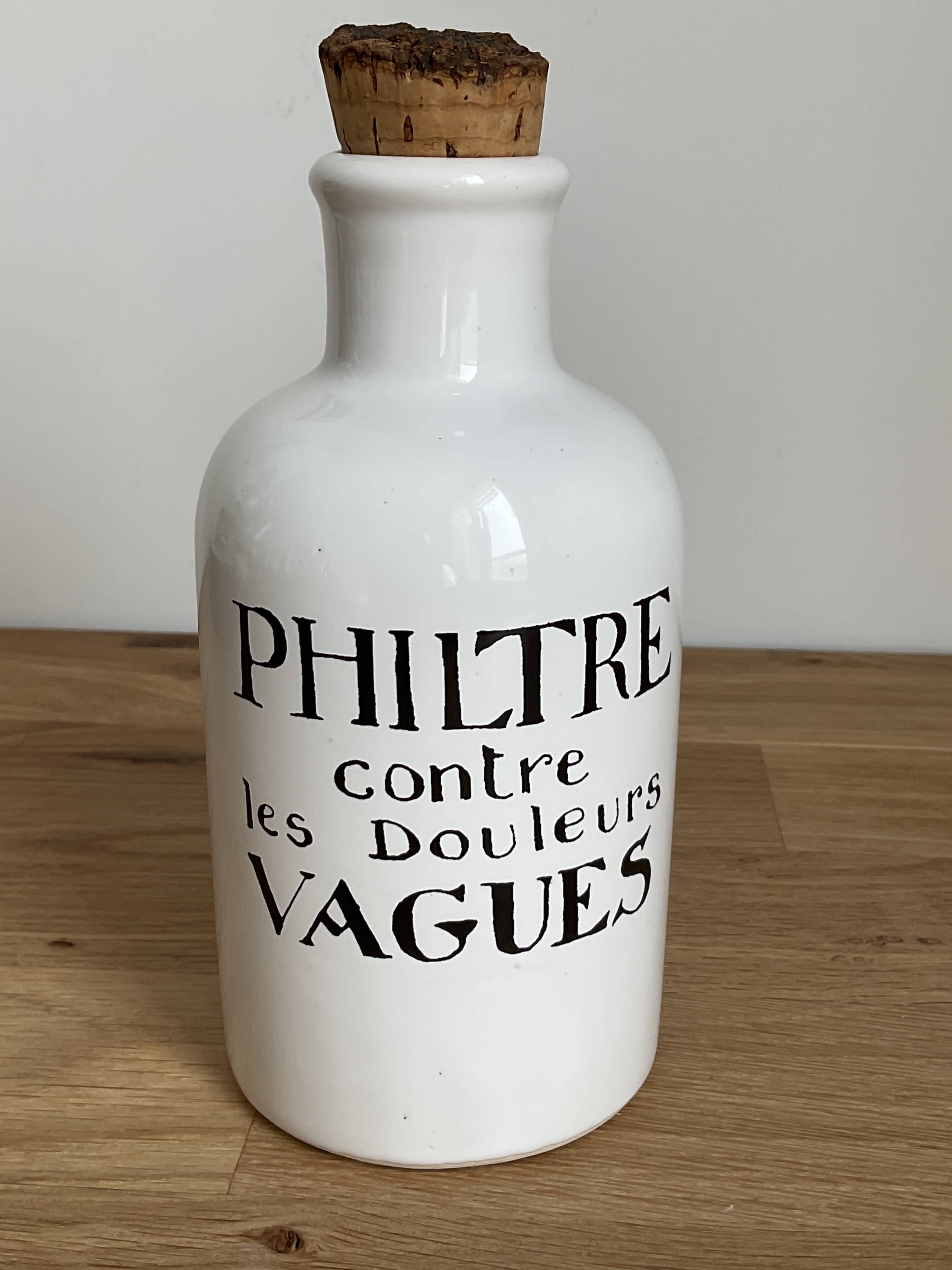 Biot porcelain bottle “philter against vague pain”