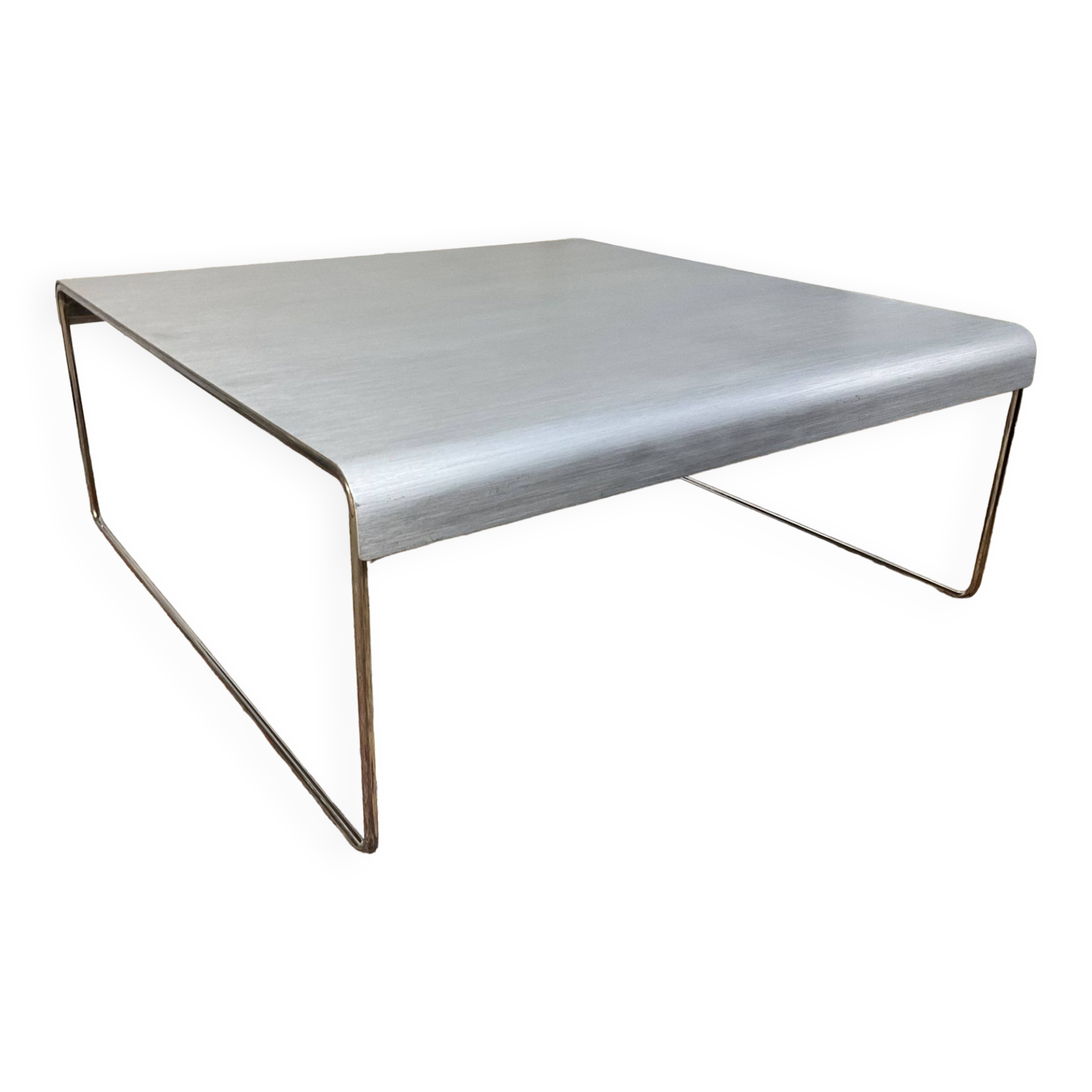 Cassina coffee table by Piero Lissoni