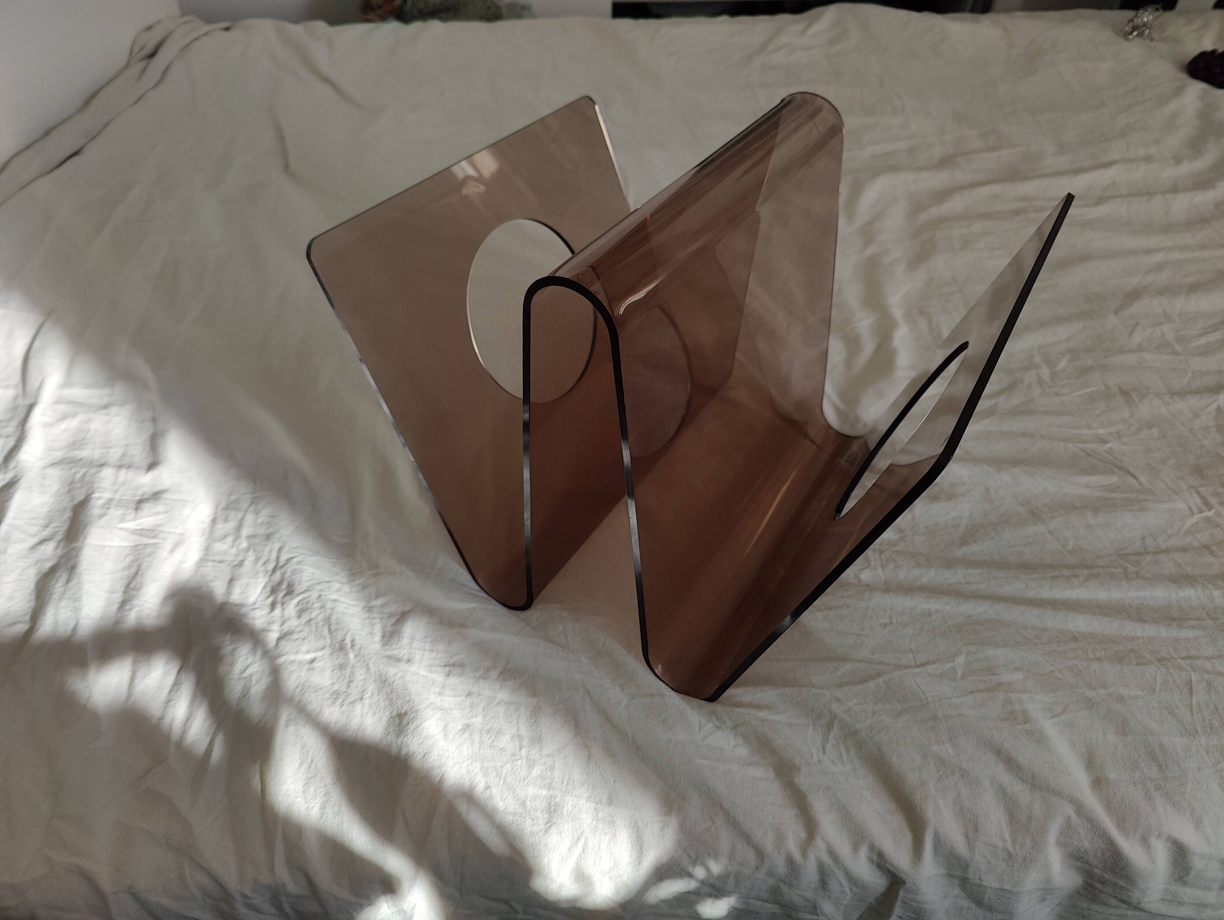 Michel Dumas magazine rack