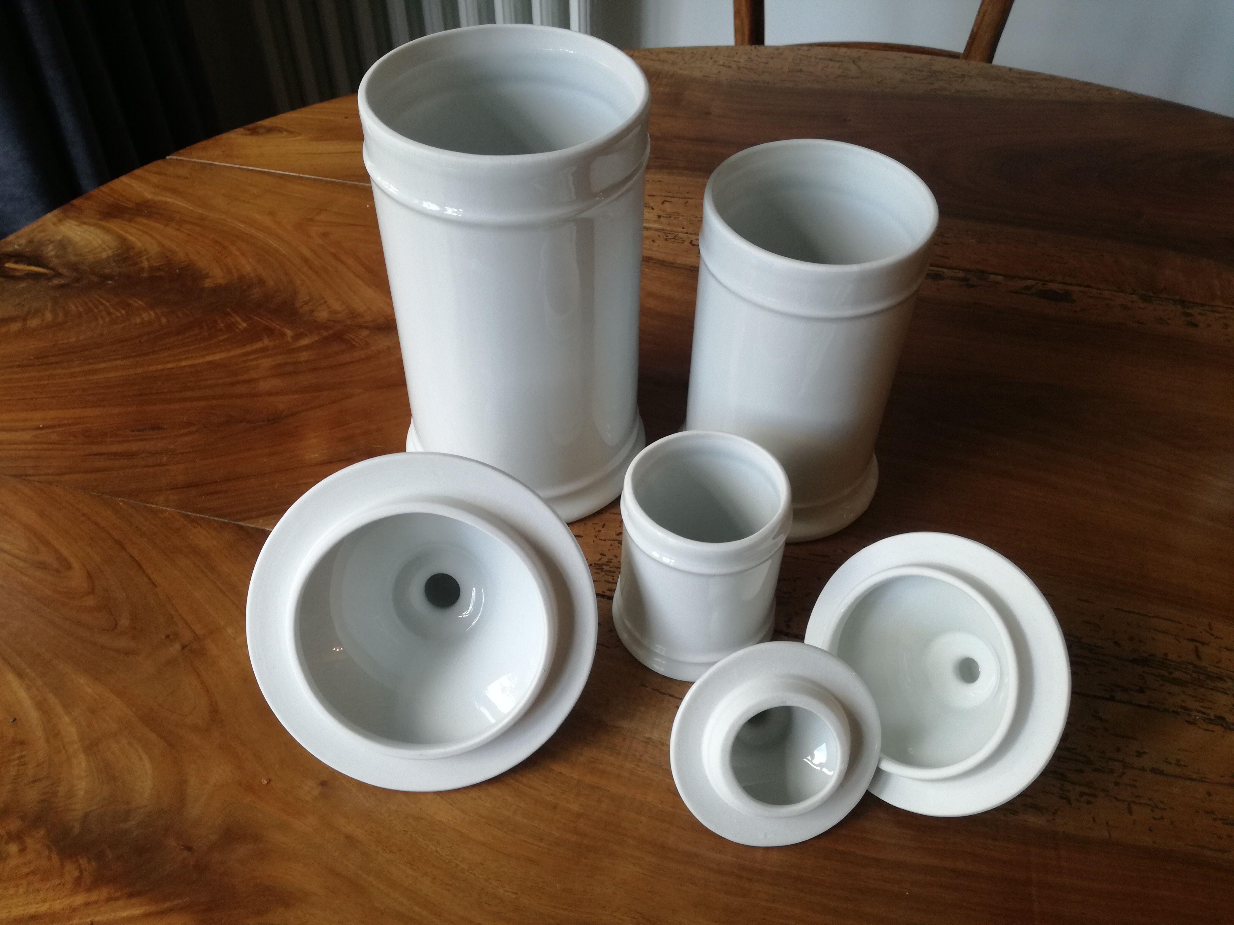 19th century white porcelain pharmacy pots.