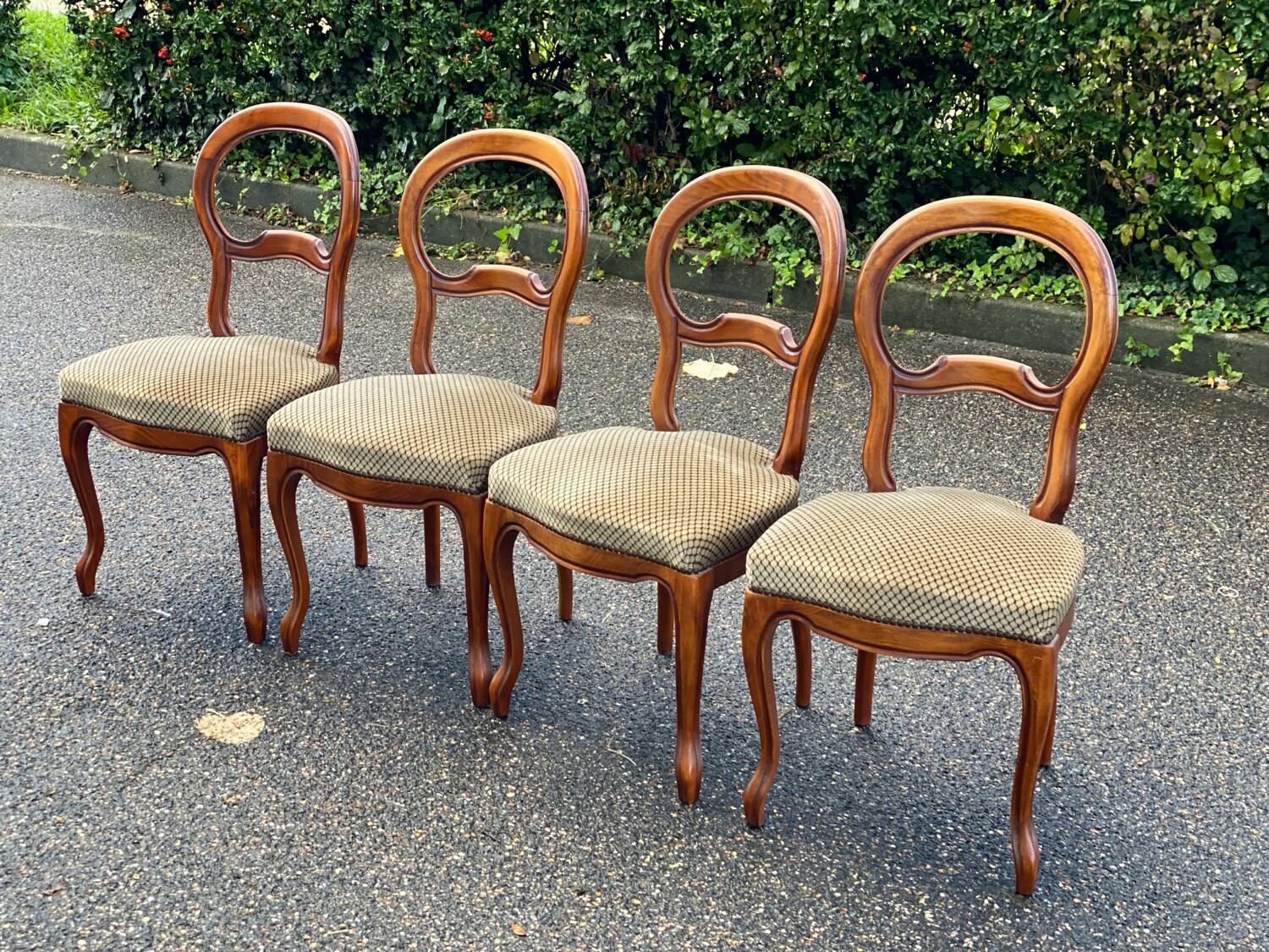 4 chaises louis Philippe bois massif et daim beige