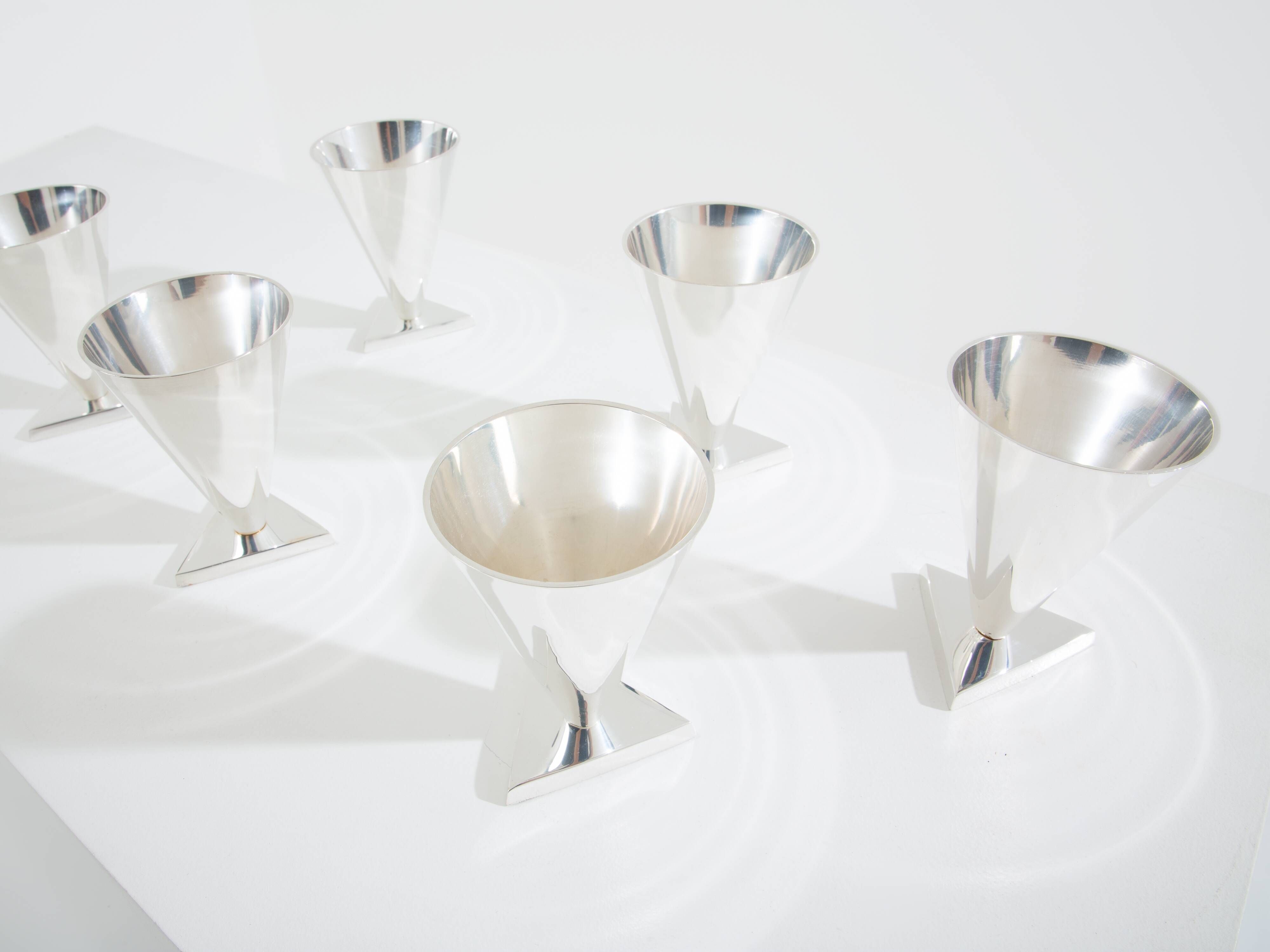 Set of 6 Art Deco silver-plated metal cups by La Maison Desny 1928
