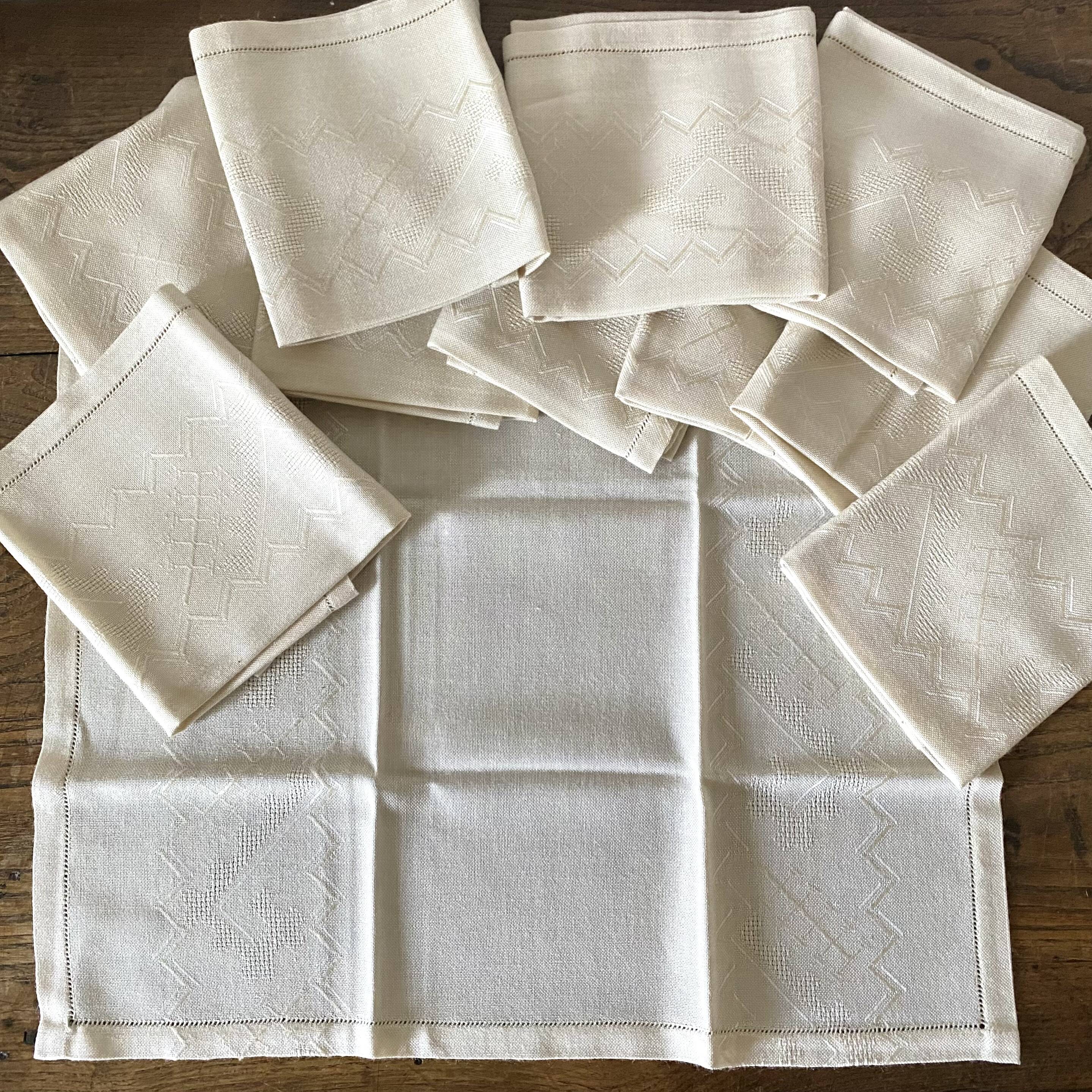 Serviettes de table vintage neuves