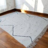 Beni Ourain Berber rug made of Atlas wool, size 1.5/2.5 m.