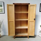 Vintage Parisian coat of arms