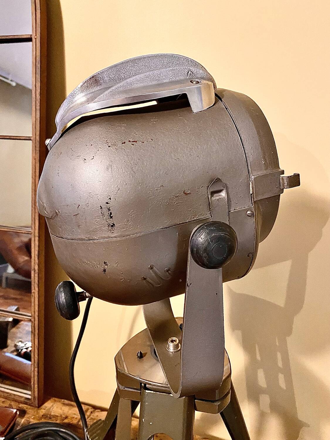 ANCIEN SUPPORT PROJECTEUR DIAPOS EUR 25,00 - FR