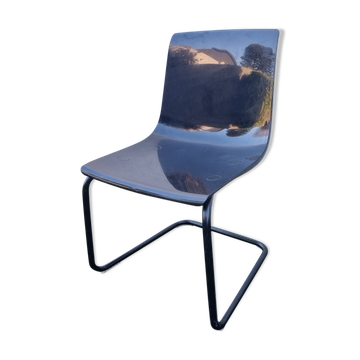 Contemporary thermoformed chair, 1980