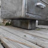 Strafor desk in brushed metal