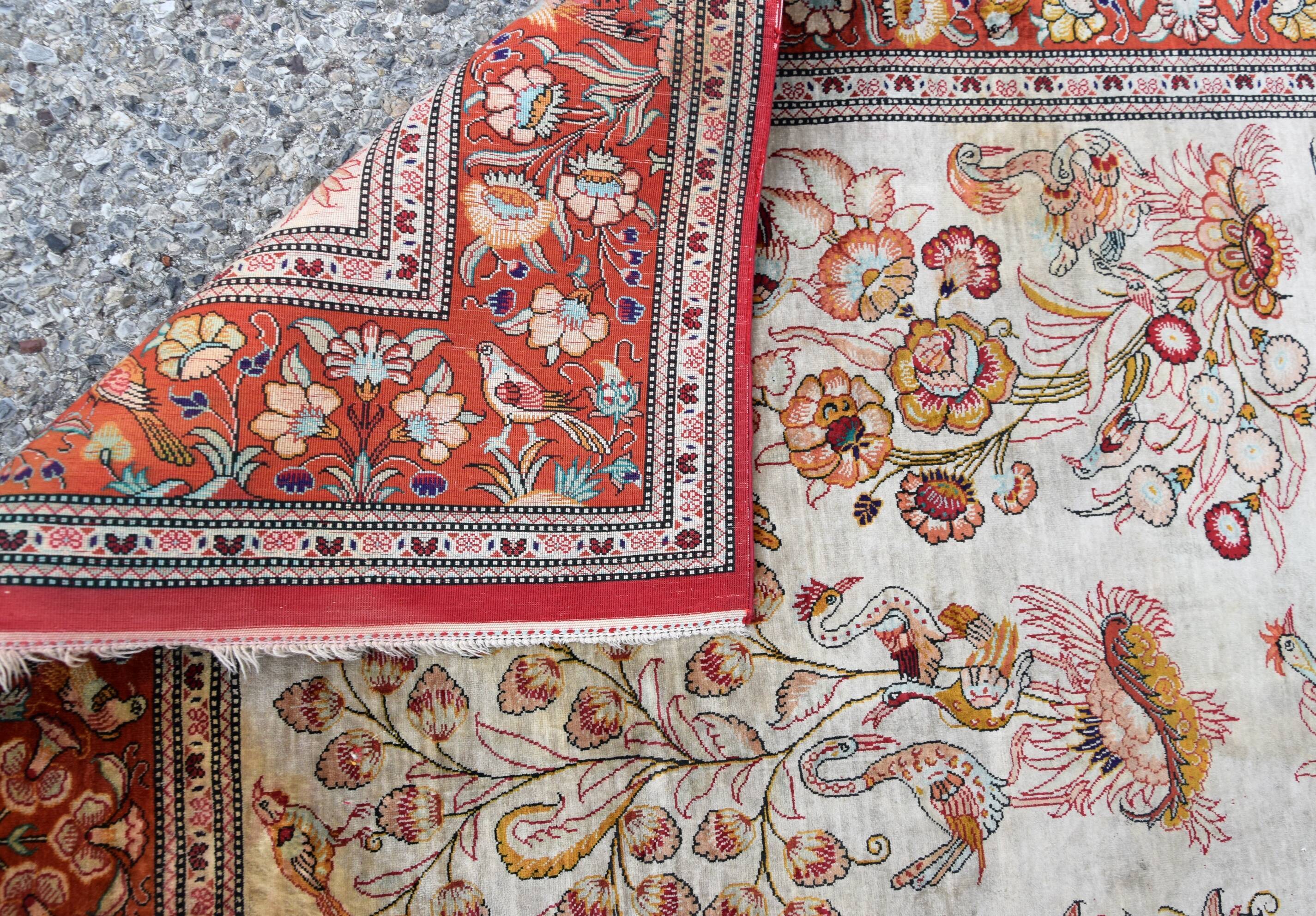 Oriental carpet ghoum-qom silk iran persian : 0.98 X 1.48 M