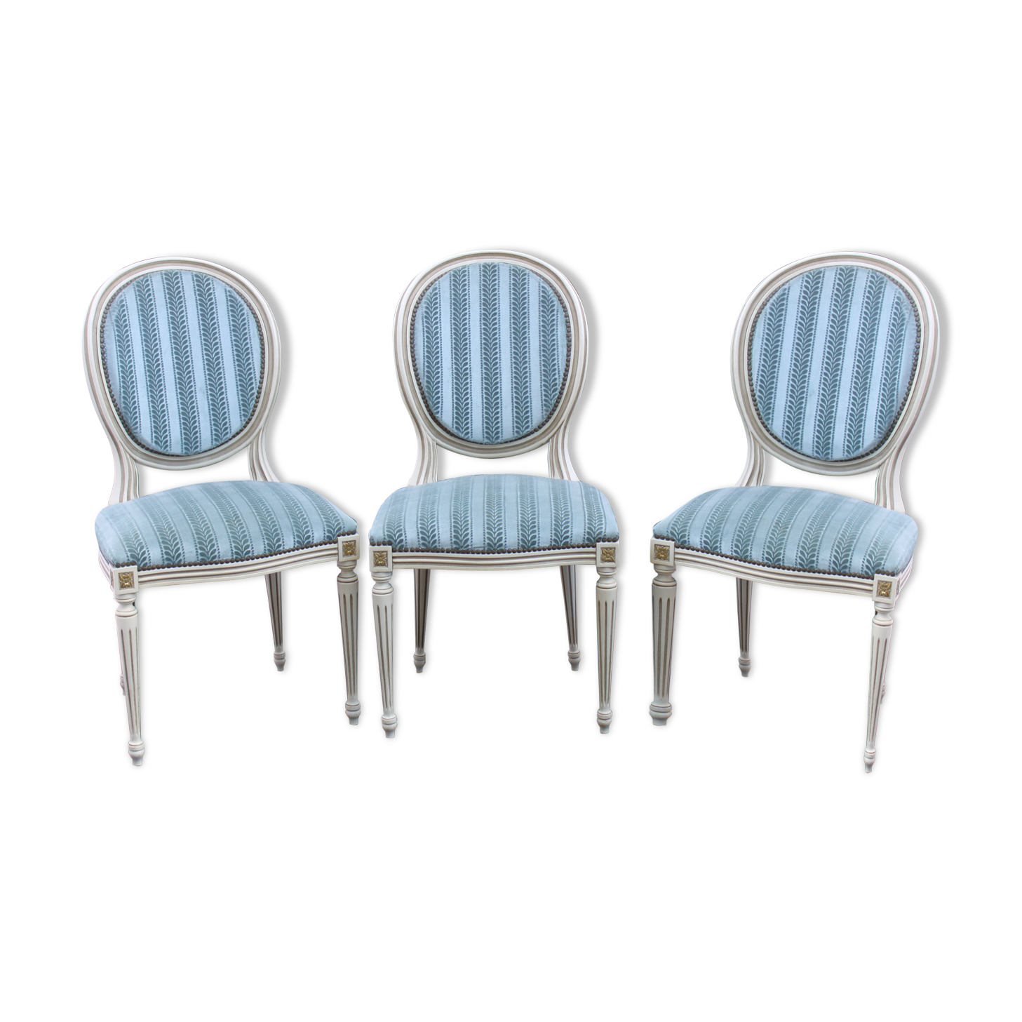 Lot de 3 chaises médaillon style Louis XV