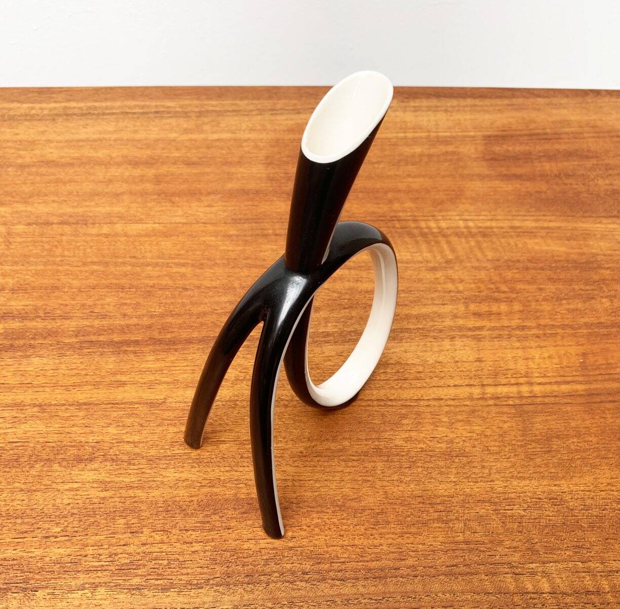 Sculptural porcelain vase from mid-century Germany by Lindner.