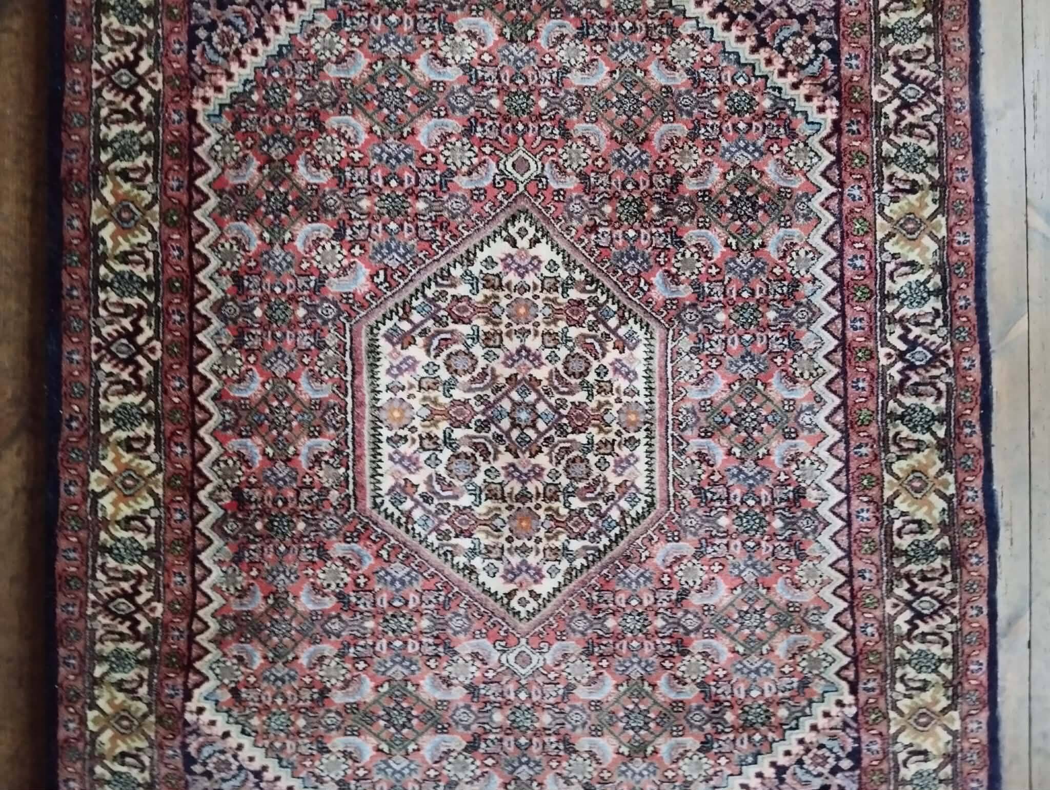 Handmade Persian Bidjar rug 156x101cm