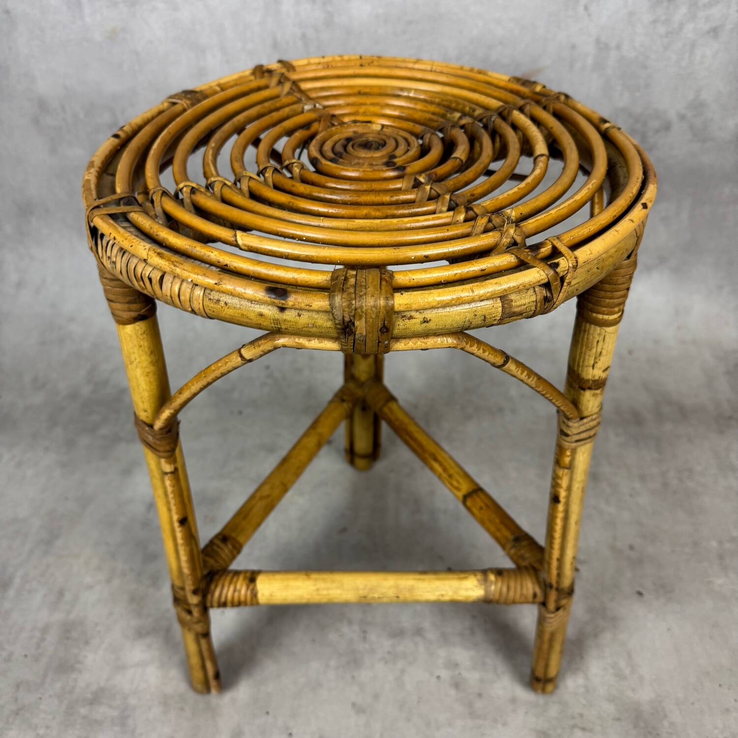 Round rattan stool from the 70s