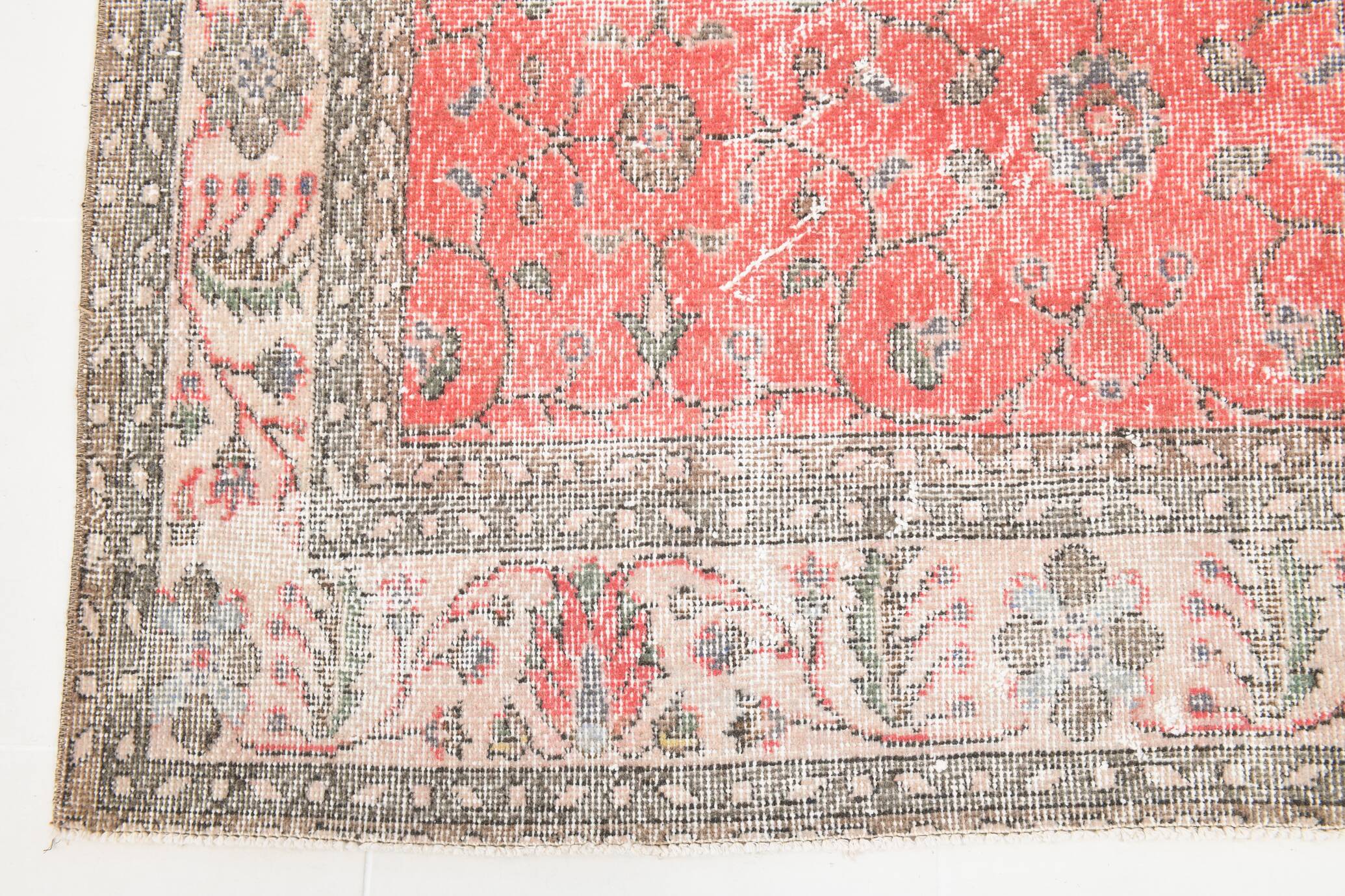 7x9 Turkish Soft Red Bordered Rug, 220x272 Cm