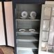 Armoire vitrée parisienne