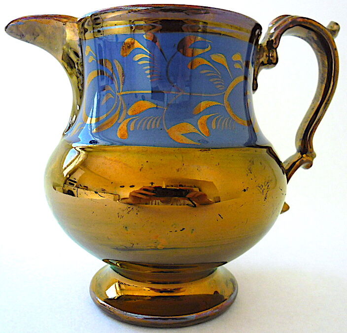 Paire de pichets en faïence lustrée du Staffordshire dite faïence de "Jersey"
