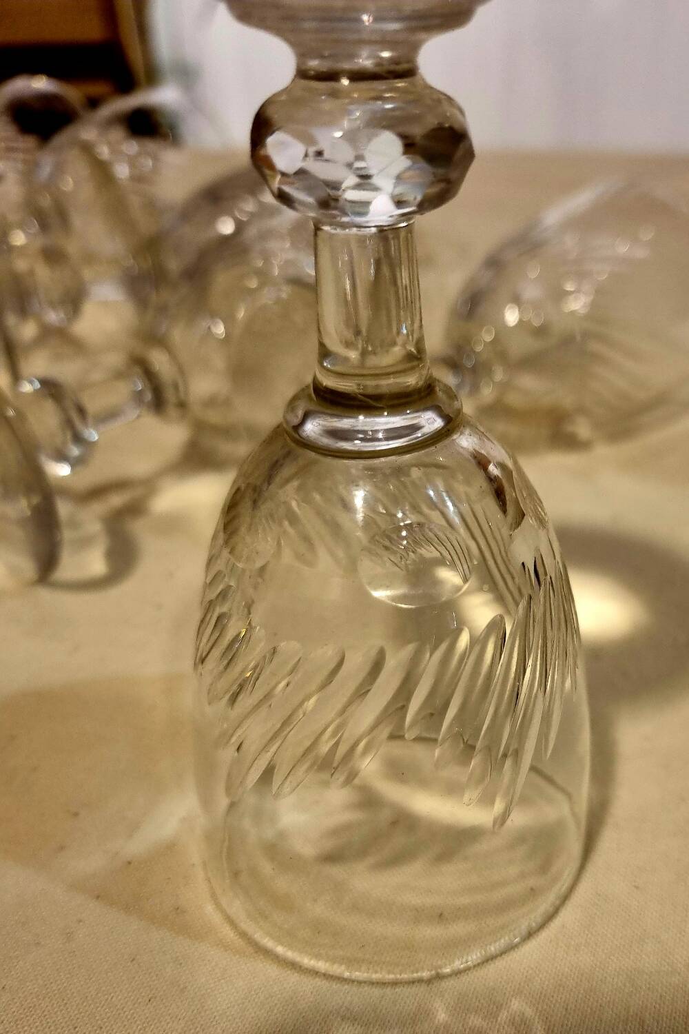 Set of 11 port glasses
