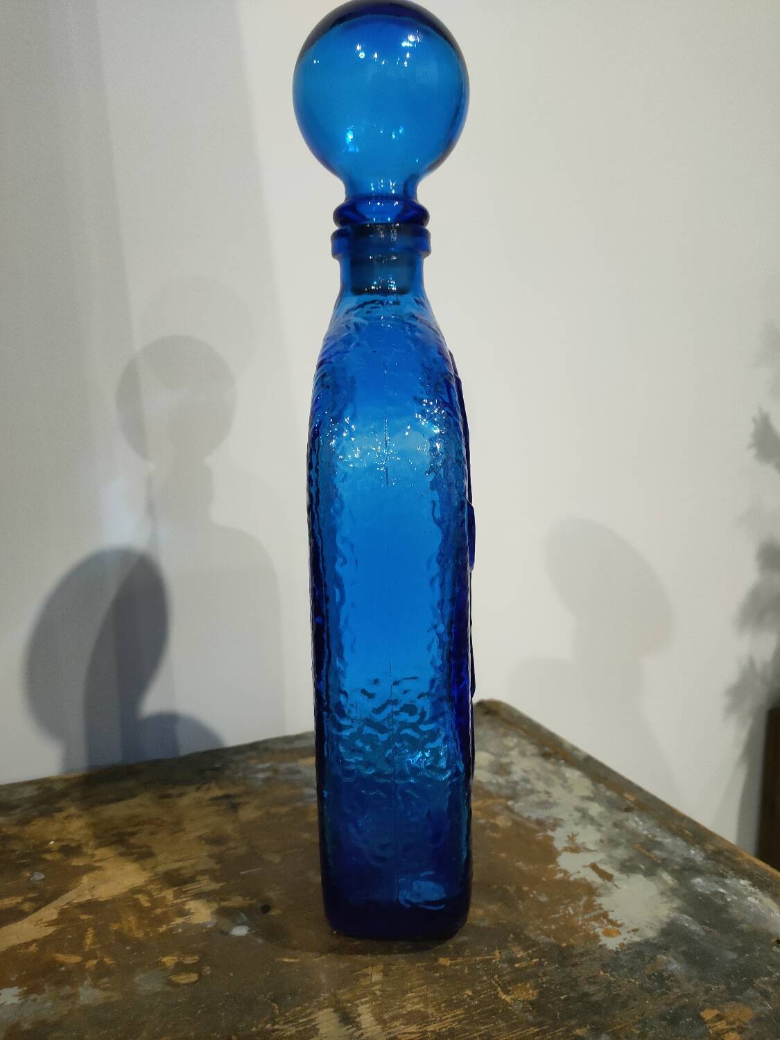XXL cobalt blue bottle with embossed bird