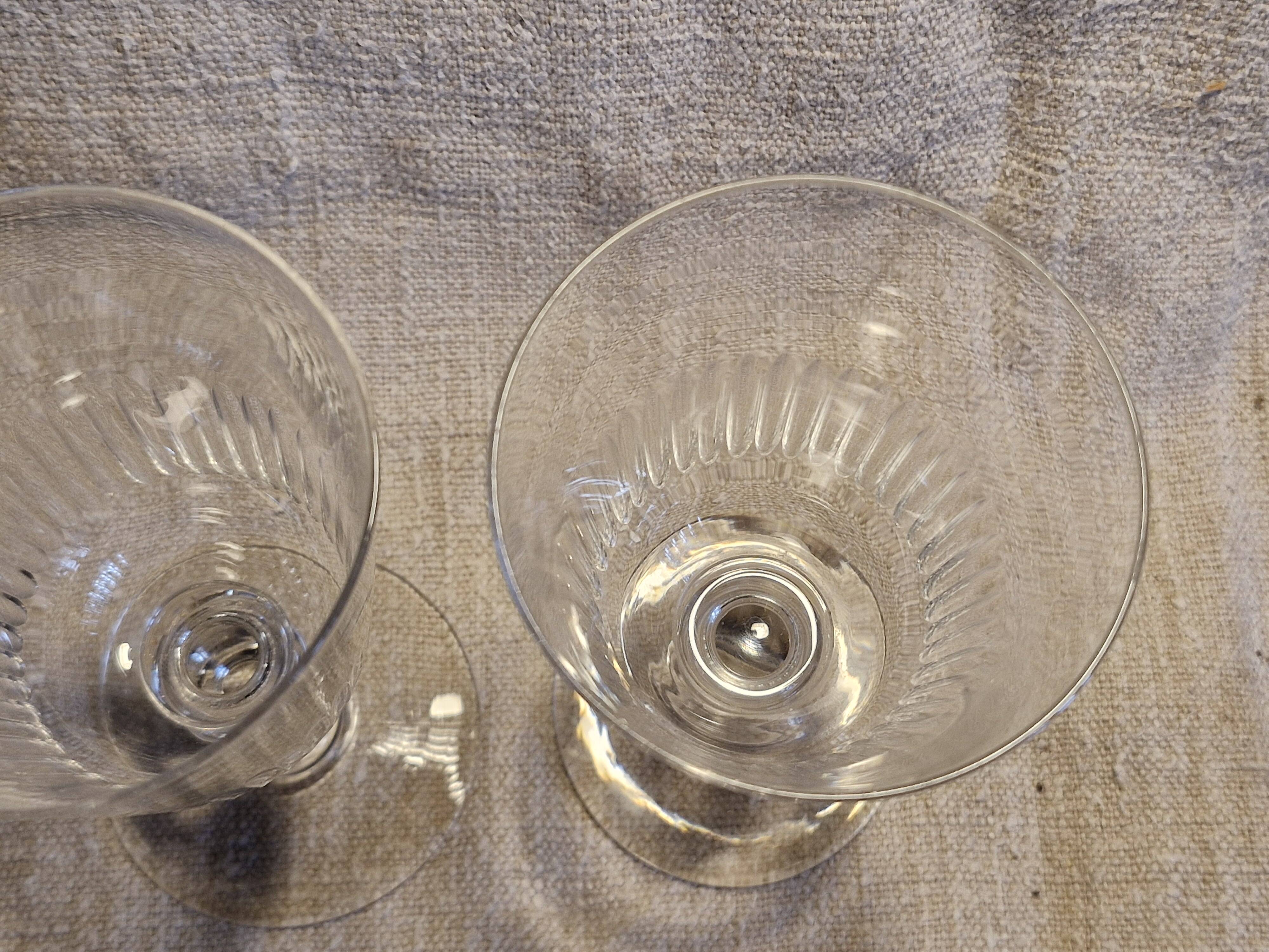 2 Verres a eau/Vin anciens à fines cotes - Cristal de Baccarat