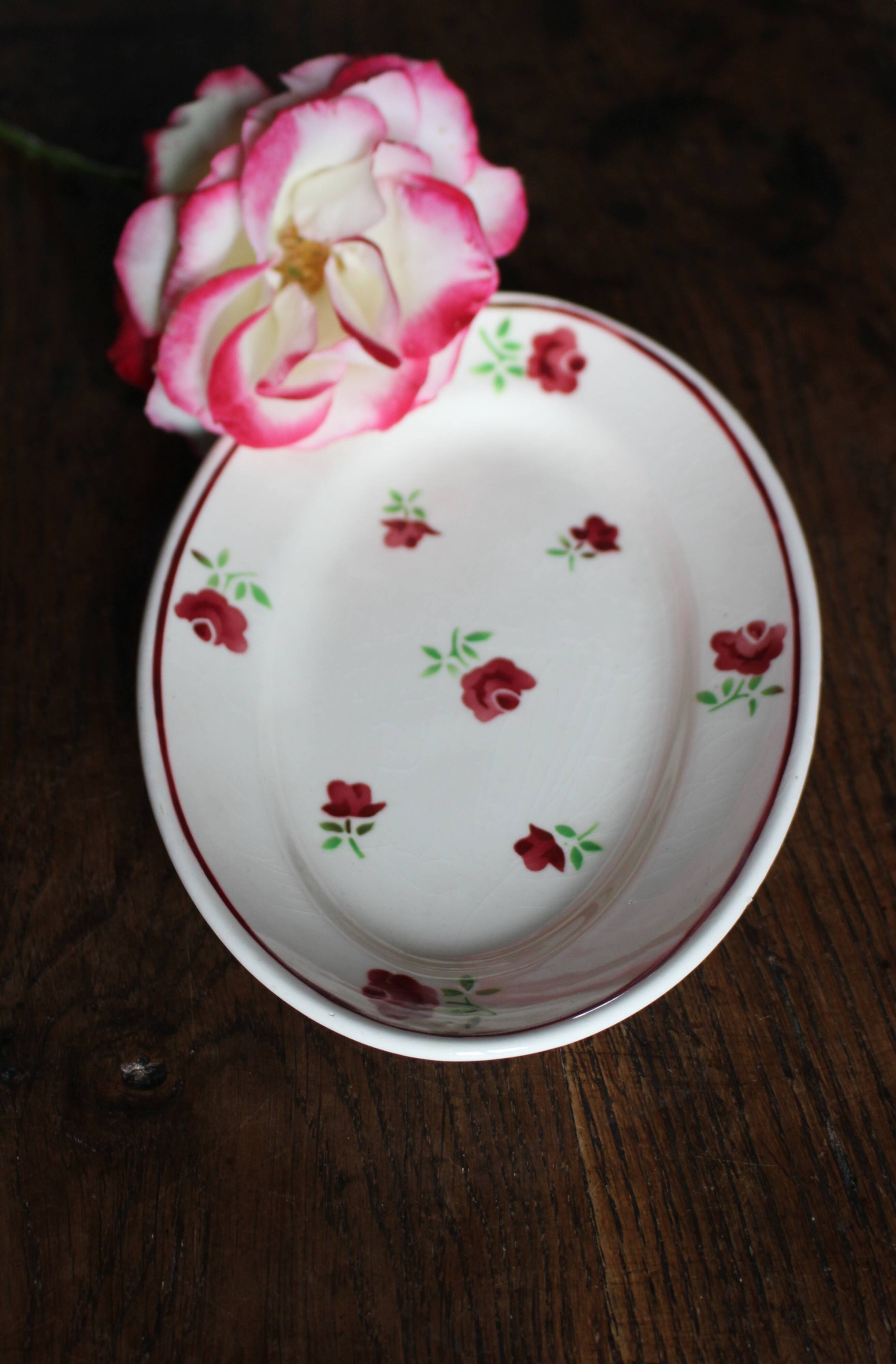Ravier fleurs rouges Mireille Bandonviller Art Deco