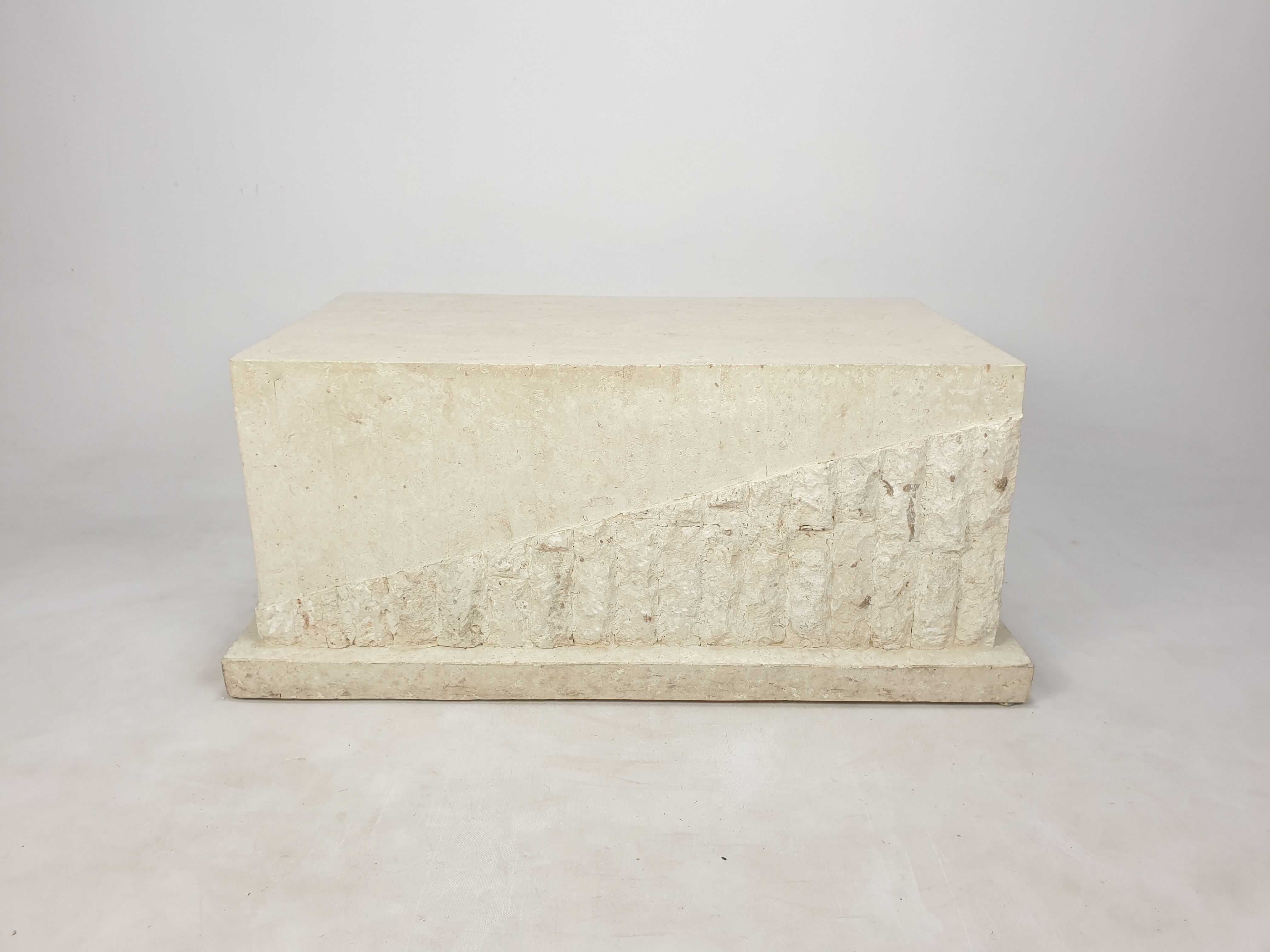 Magnussen Ponte Mactan Stone Coffee Table, 1980s