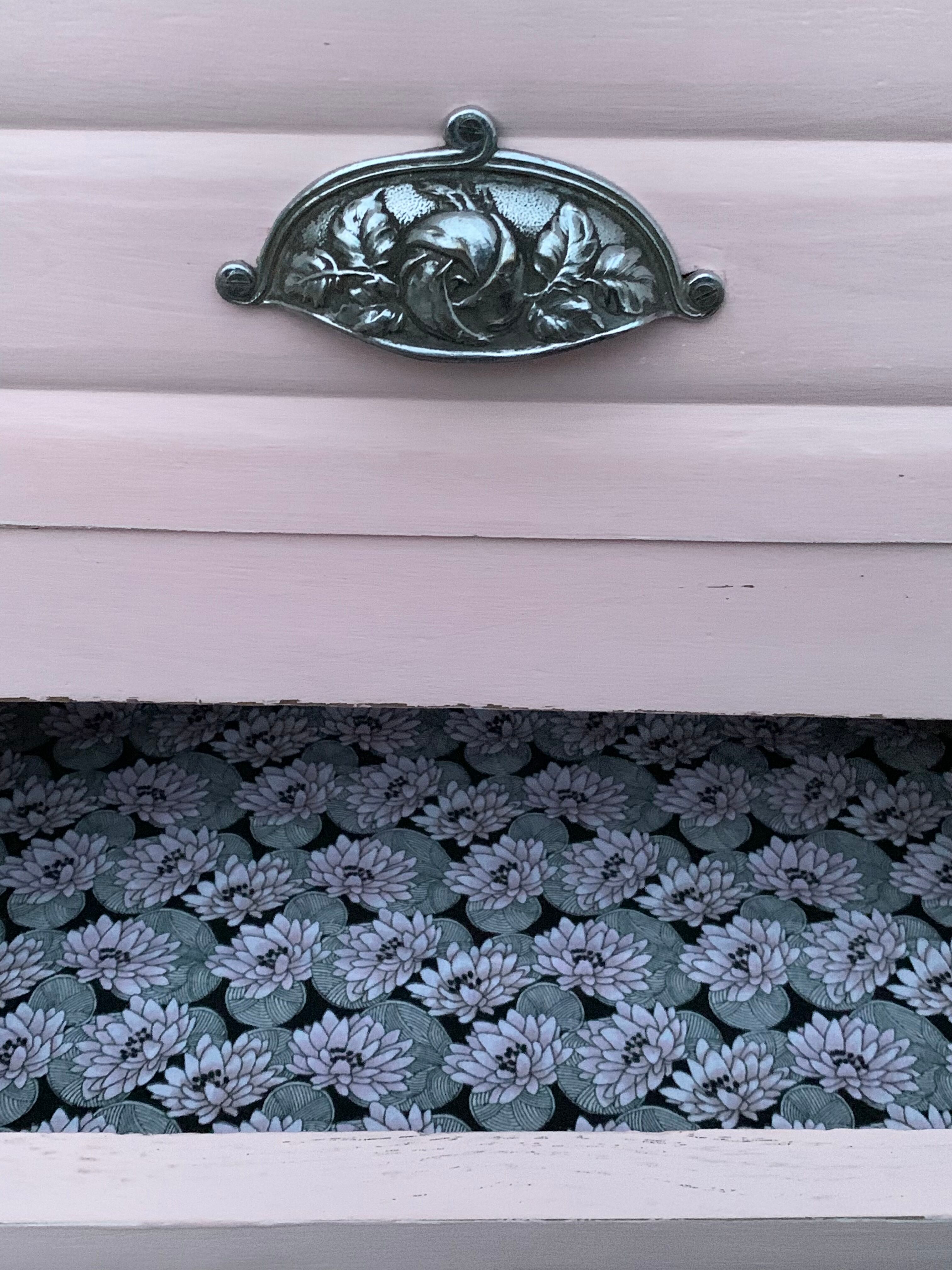 Parisian hotel wardrobe 1930