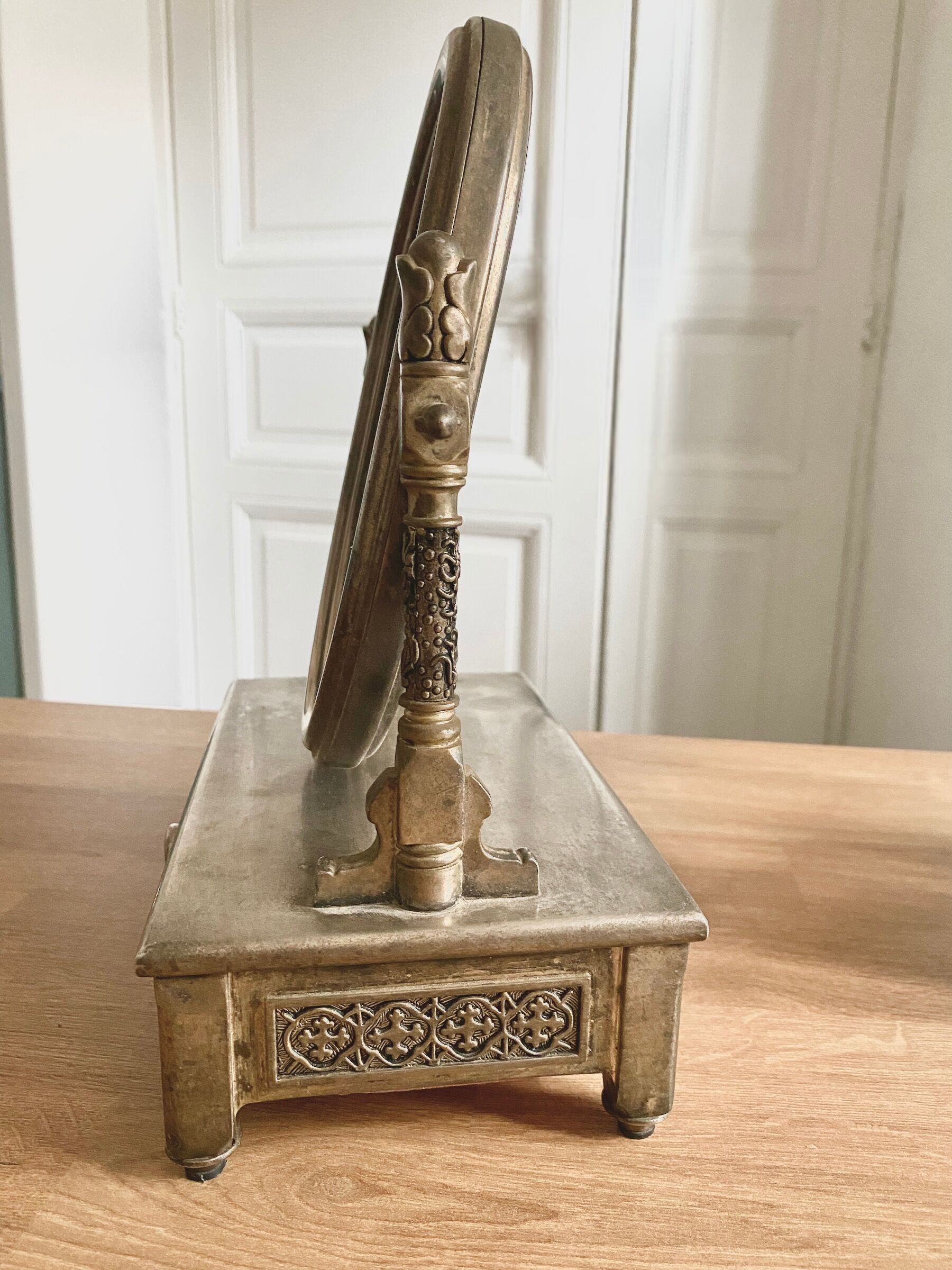 Table mirror, Vera Lucino, silver plated