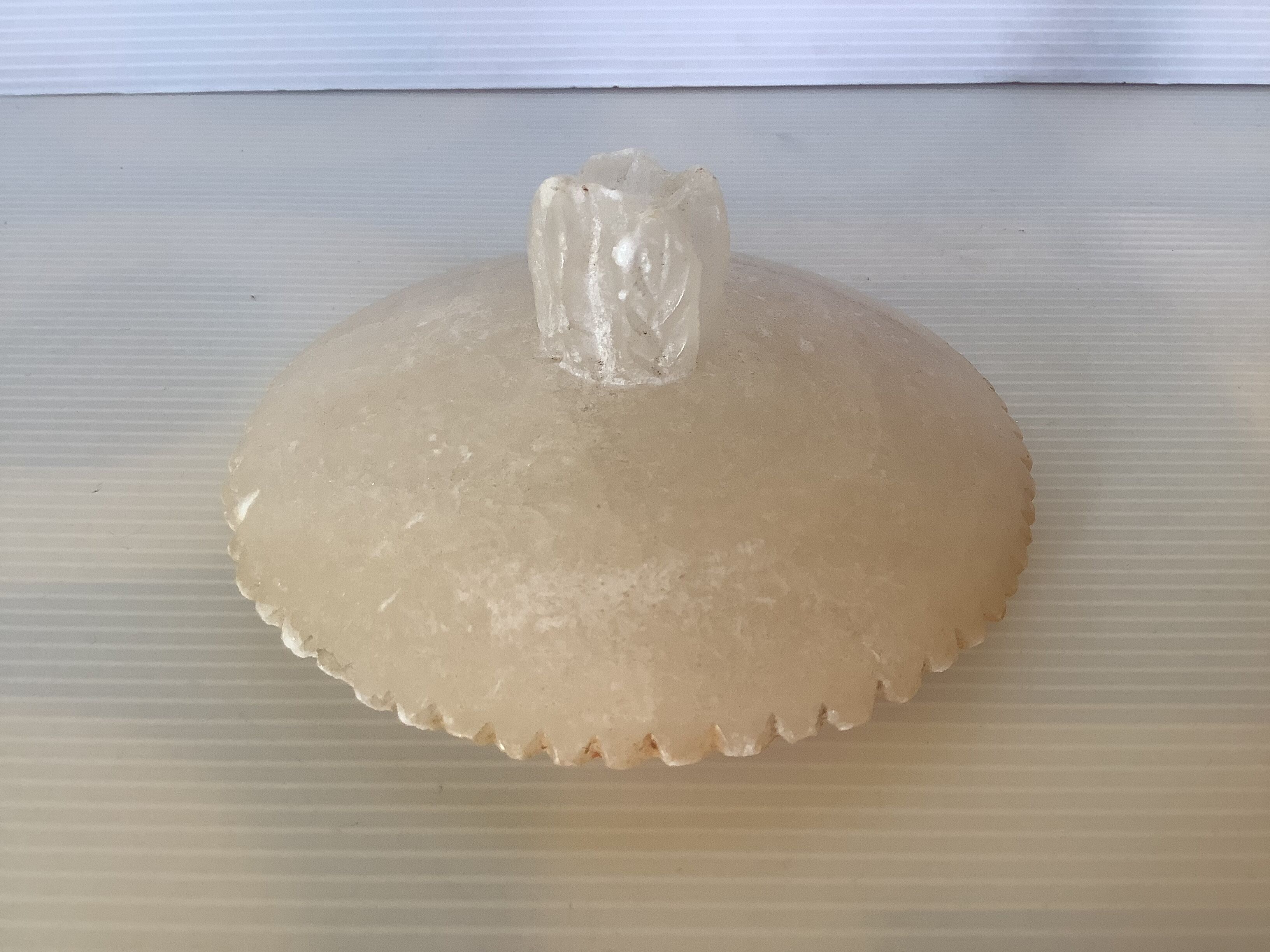 Alabaster box serrated edge