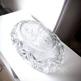 Large cut crystal planter in the Saint-Louis style.