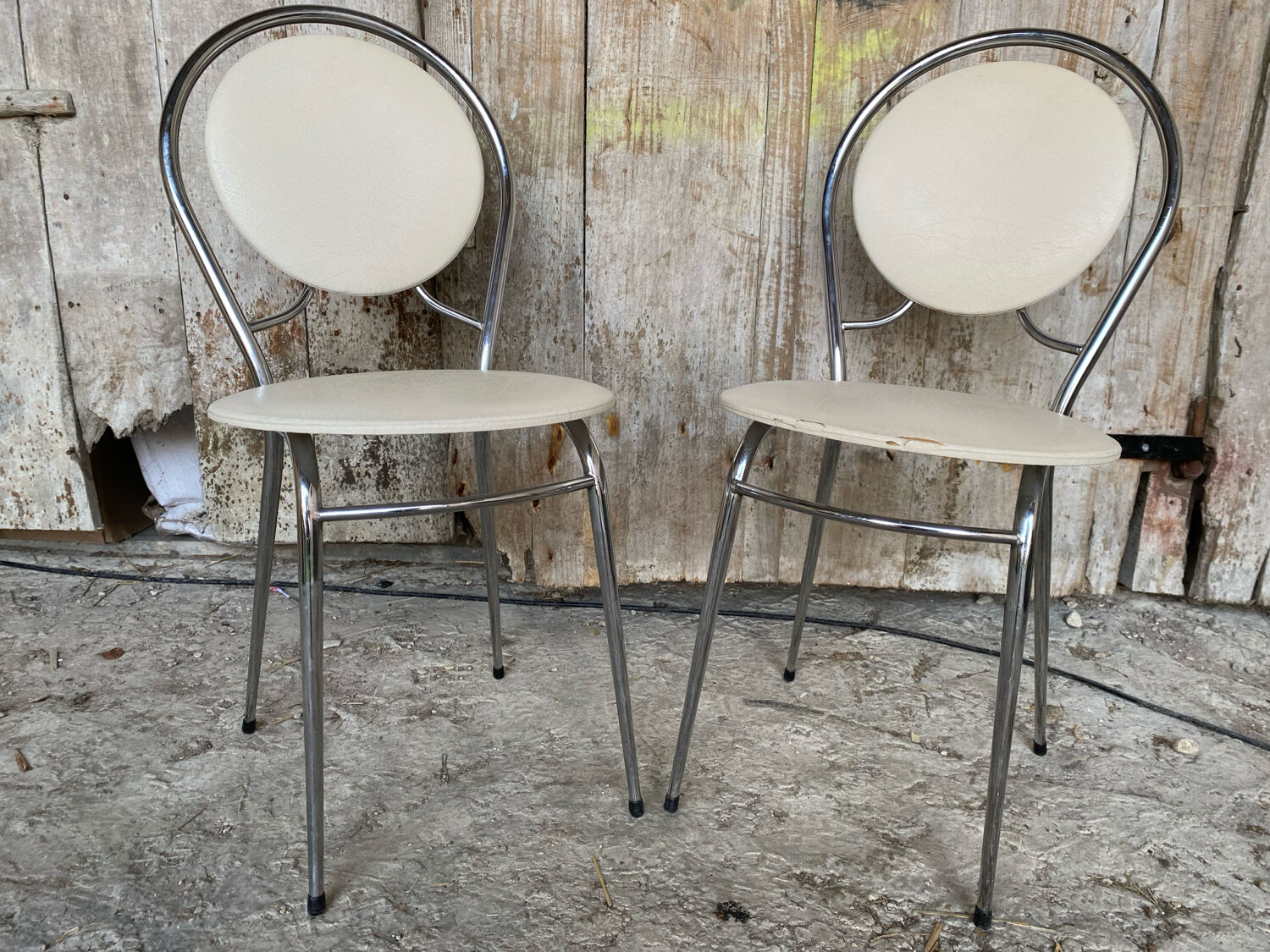 SOUDEXVINYL Chair Pair Chrome Metal + White Skai 70s Vintage #