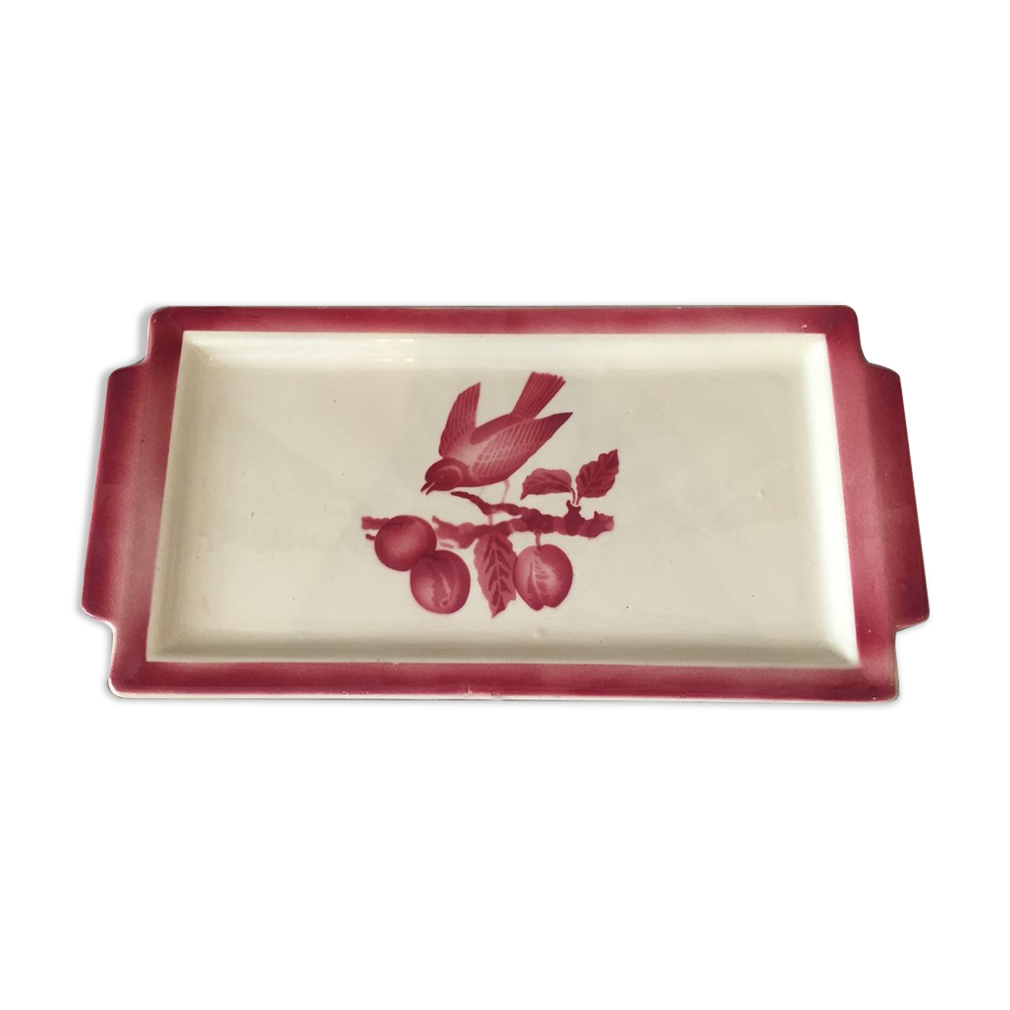 Cake dish bird pattern on its branch in red and white tones