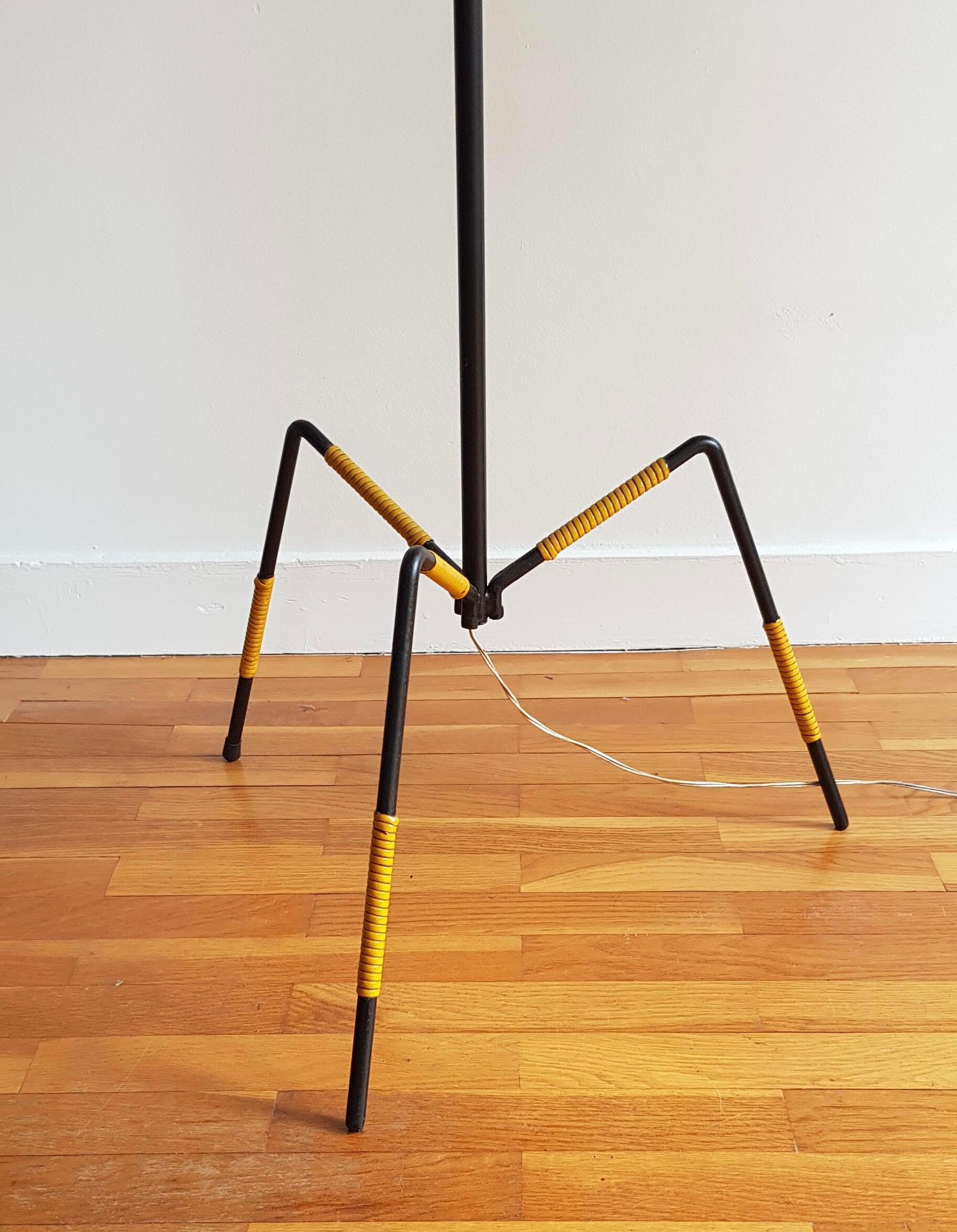 Vintage tripod floor lamp with red tablet Black metal and scoubidou