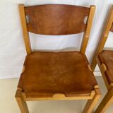 Suite of 4 chairs 60s in elm and leather Maison Regain