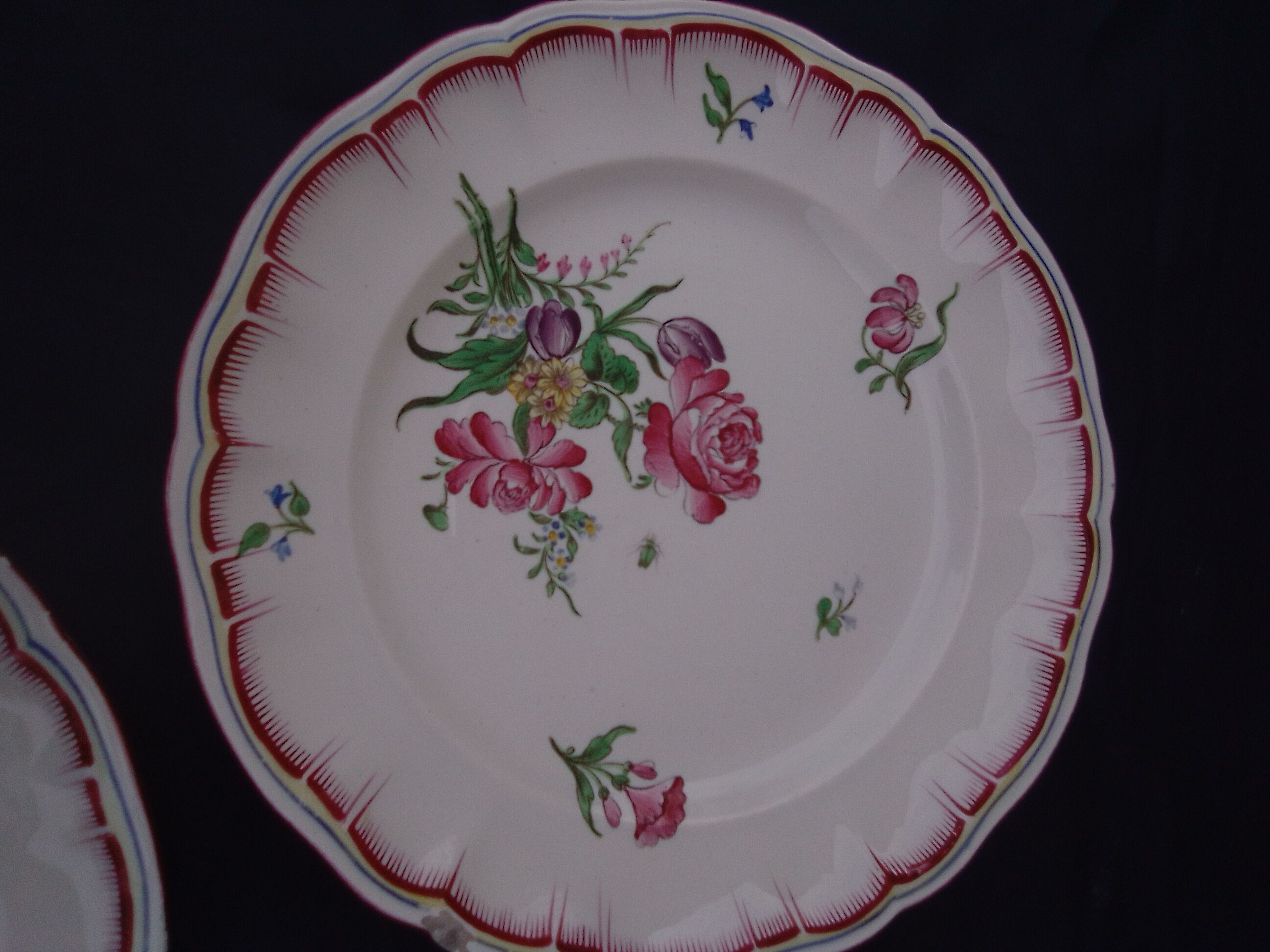 3 plates in opaque porcelain of Lunéville diam 22 cm