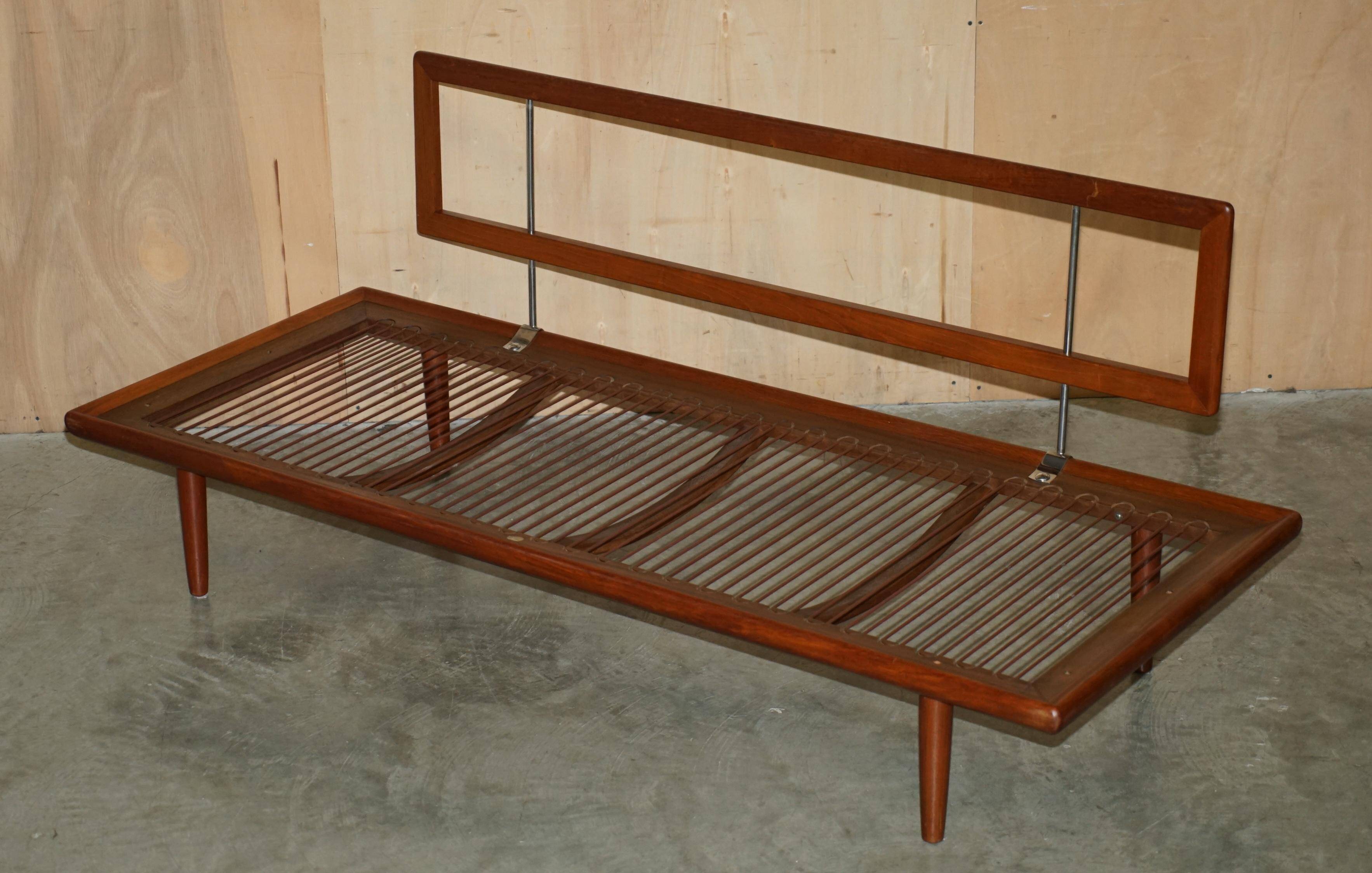 Mid Century Modern Canapé by Pierre Hvidt & Orla Mølgaard Nielsen for France & Son